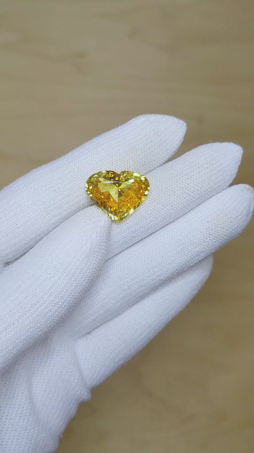 13.34 Ct. Yellow Sapphire from Ceylon (Sri Lanka) Size Video