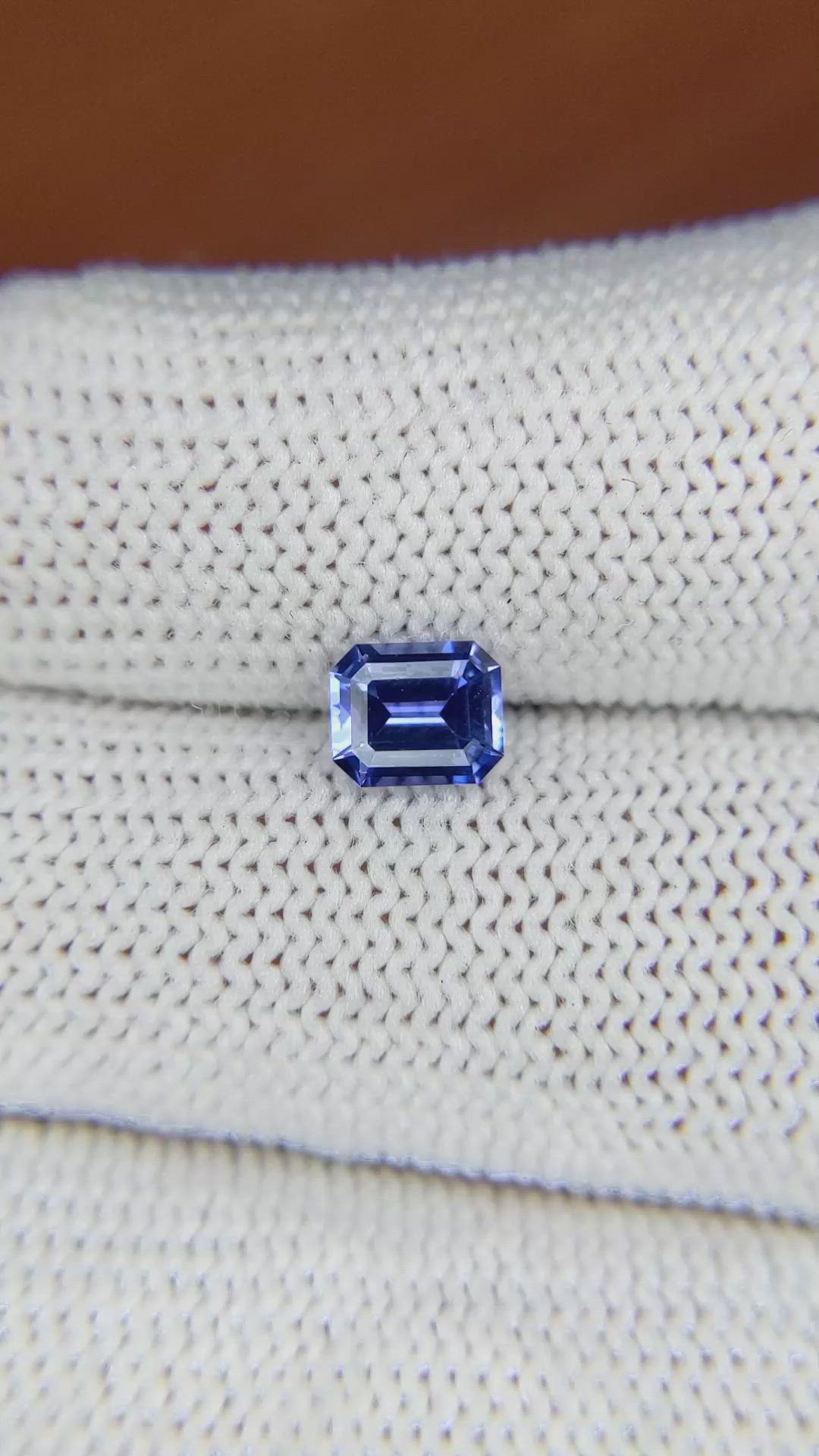 1.01 Ct. Blue Sapphire from Ceylon (Sri Lanka) Size Video