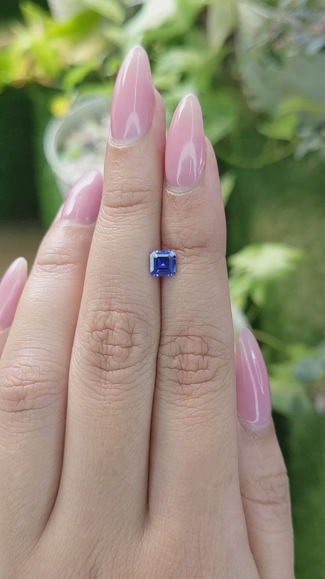 0.75 Ct. Blue Sapphire from Ceylon (Sri Lanka) Size Video