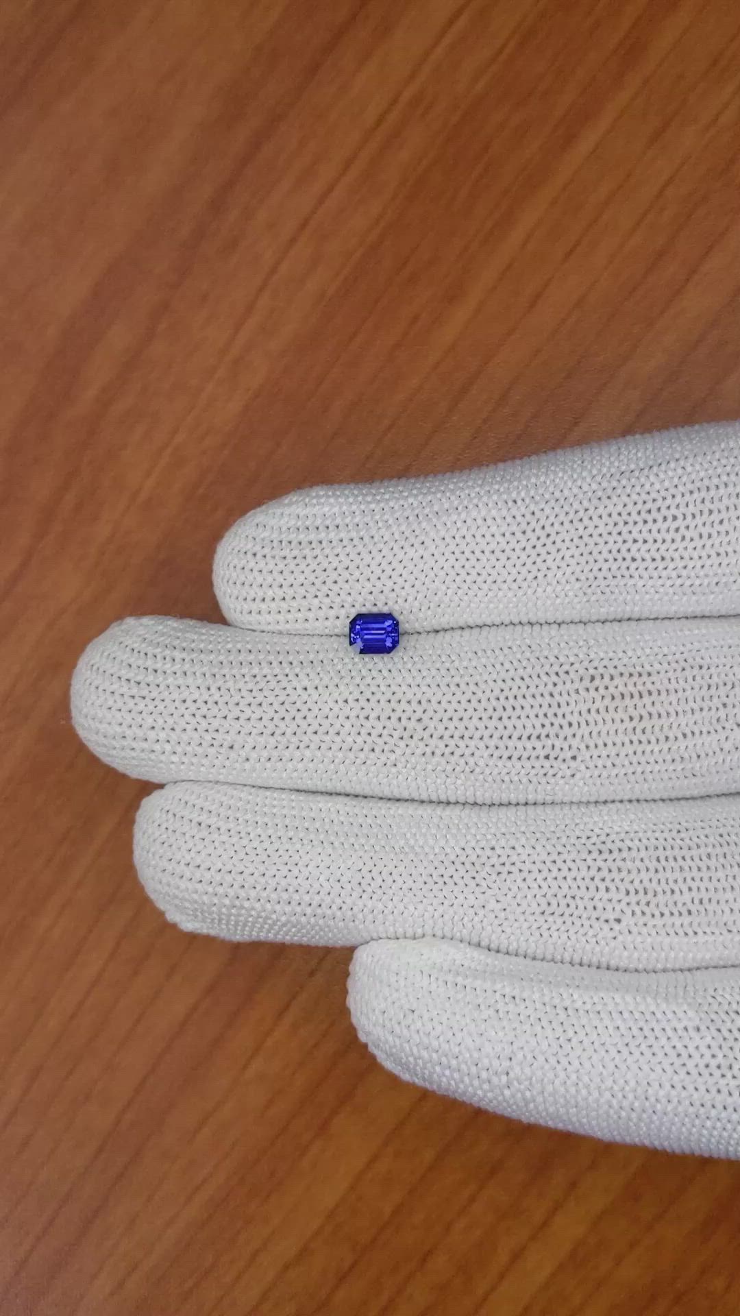 0.68 Ct. Blue Sapphire from Ceylon (Sri Lanka) Size Video