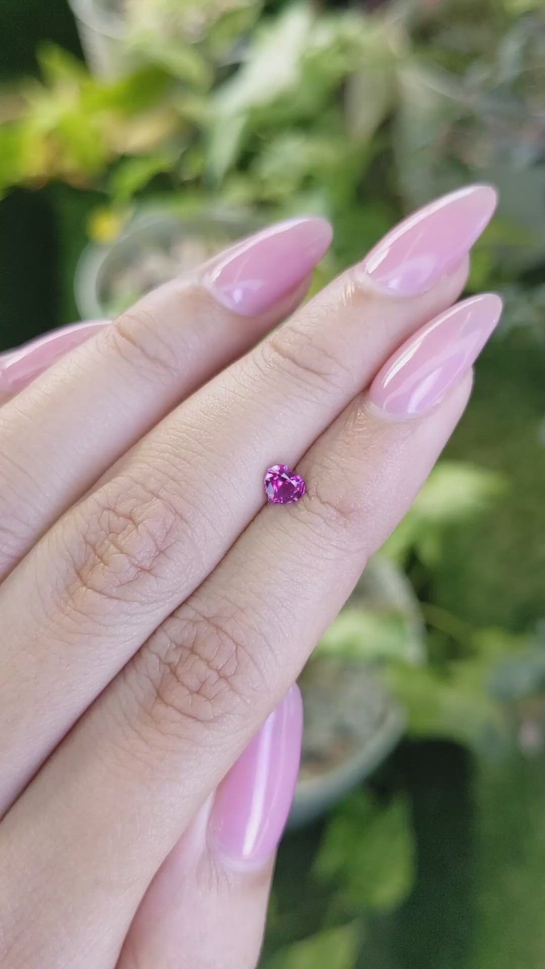 0.44 Ct. Pinkish Purple Sapphire from Ceylon (Sri Lanka) Size Video