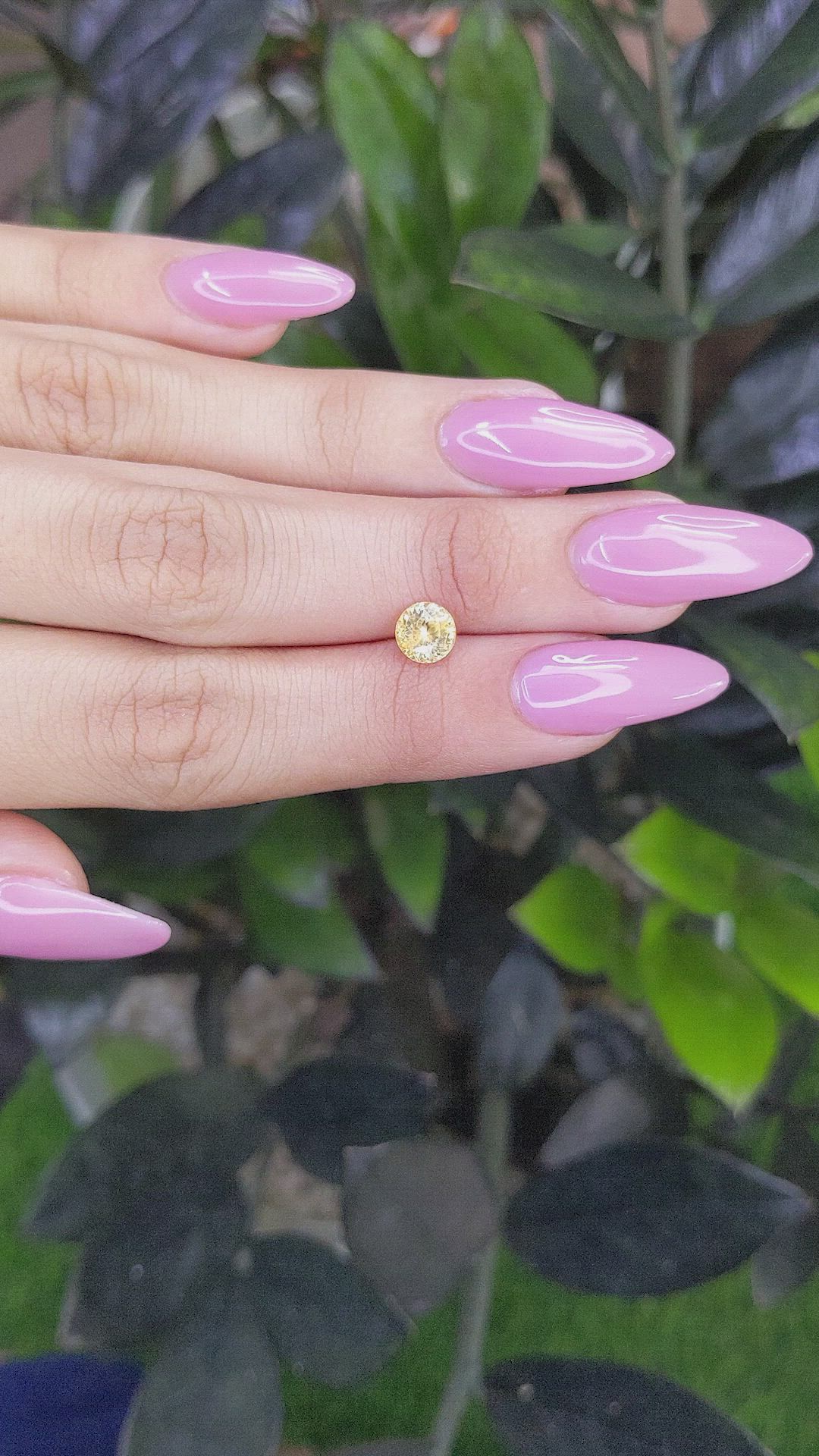 1.21 Ct. Yellow Sapphire from Ceylon (Sri Lanka) Size Video