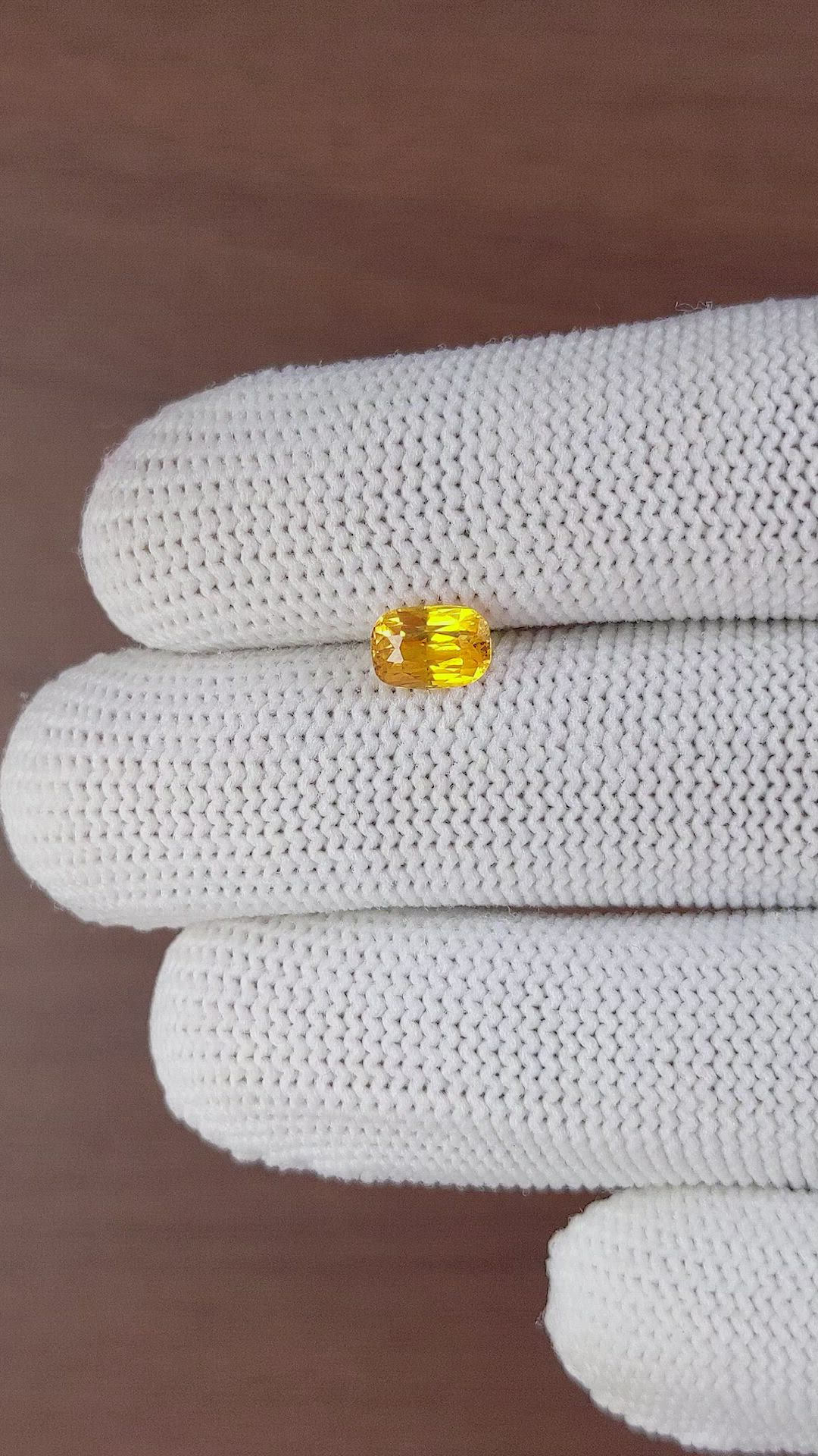 1.31 Ct. Yellow Sapphire from Ceylon (Sri Lanka) Size Video