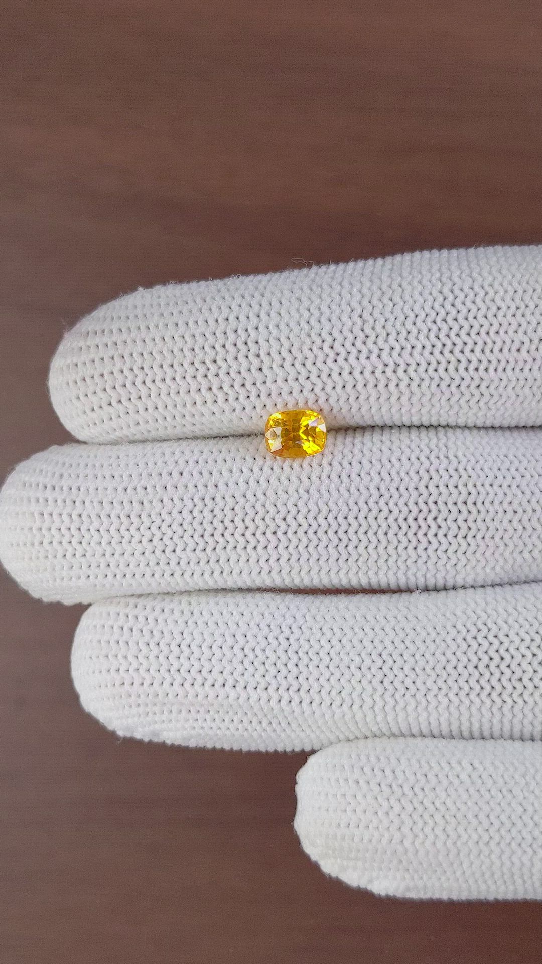 1.13 Ct. Orangish Yellow Sapphire from Ceylon (Sri Lanka) Size Video