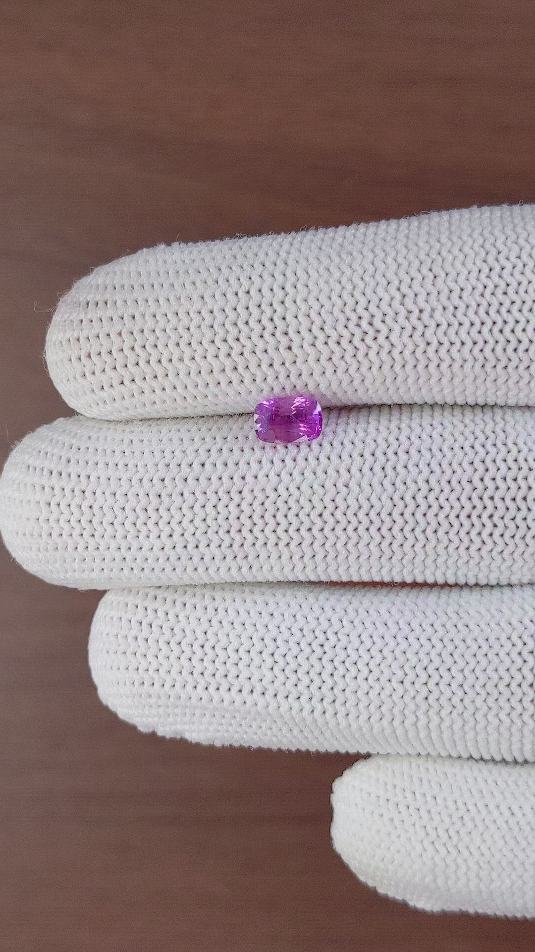 1.05 Ct. Pink Sapphire from Ceylon (Sri Lanka) Size Video