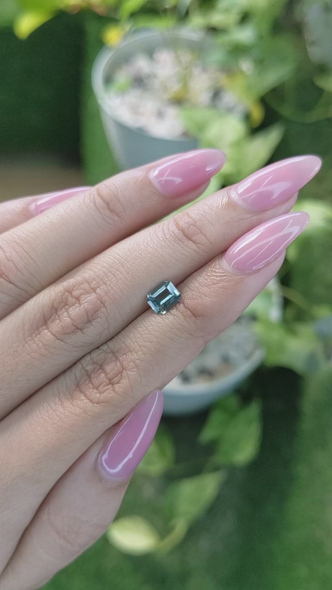 0.88 Ct. Green Sapphire from Ceylon (Sri Lanka) Size Video