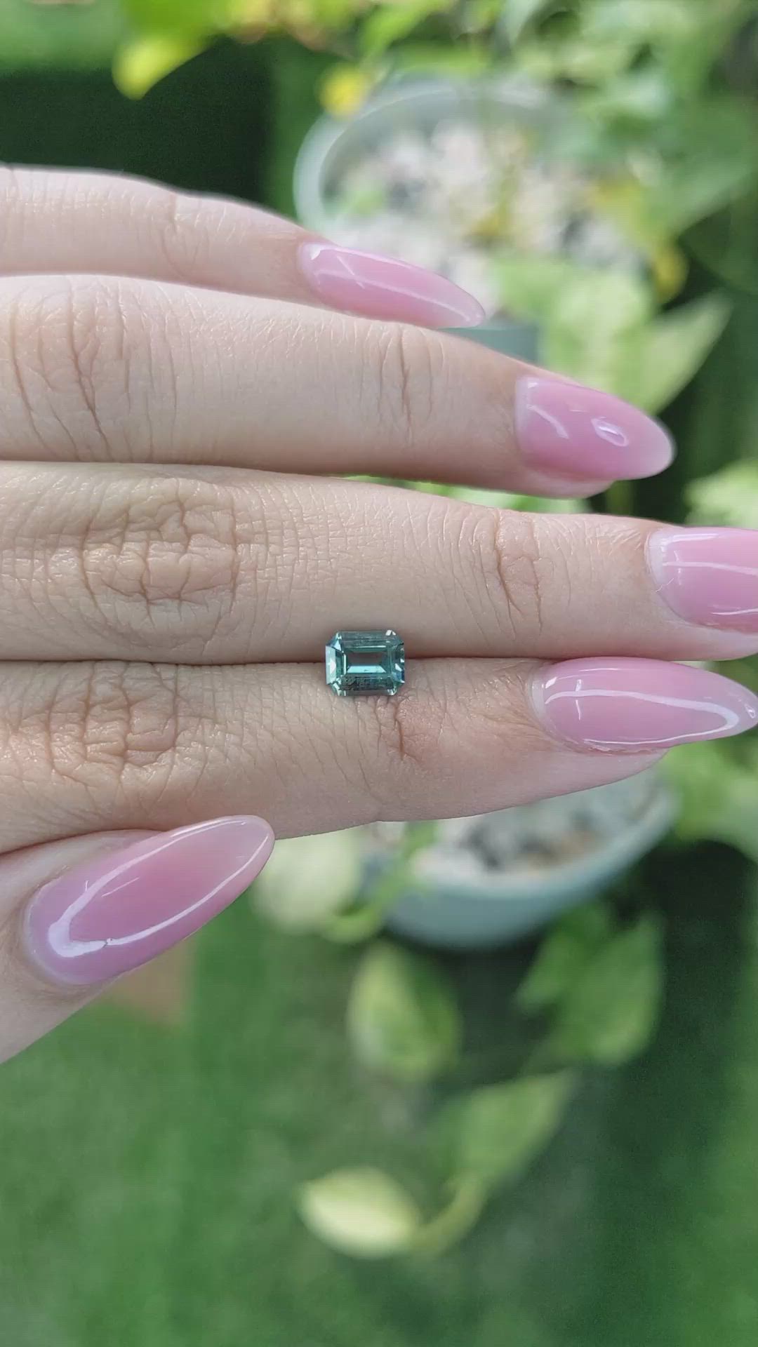 0.88 Ct. Green Sapphire from Ceylon (Sri Lanka) Size Video