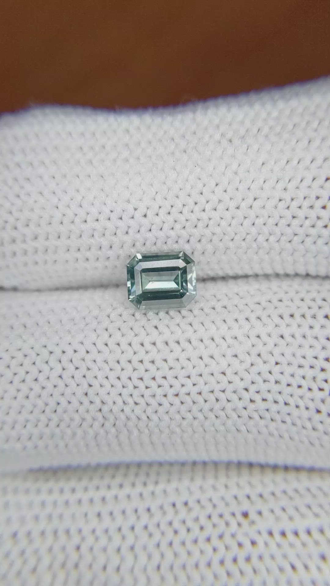 0.88 Ct. Green Sapphire from Ceylon (Sri Lanka) Size Video