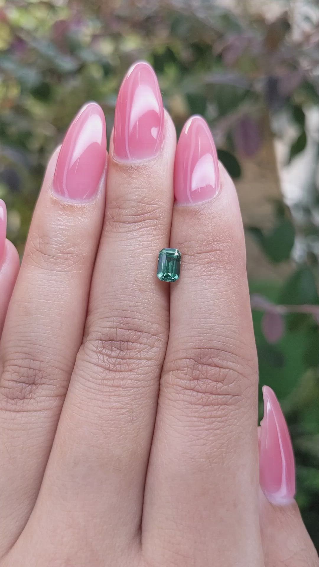 0.84 Ct. Green Sapphire from Ceylon (Sri Lanka) Size Video
