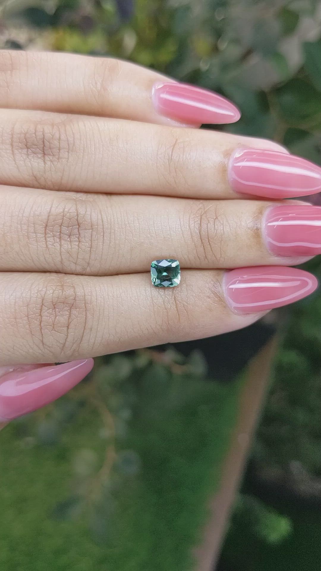 0.95 Ct. Green Sapphire from Ceylon (Sri Lanka) Size Video