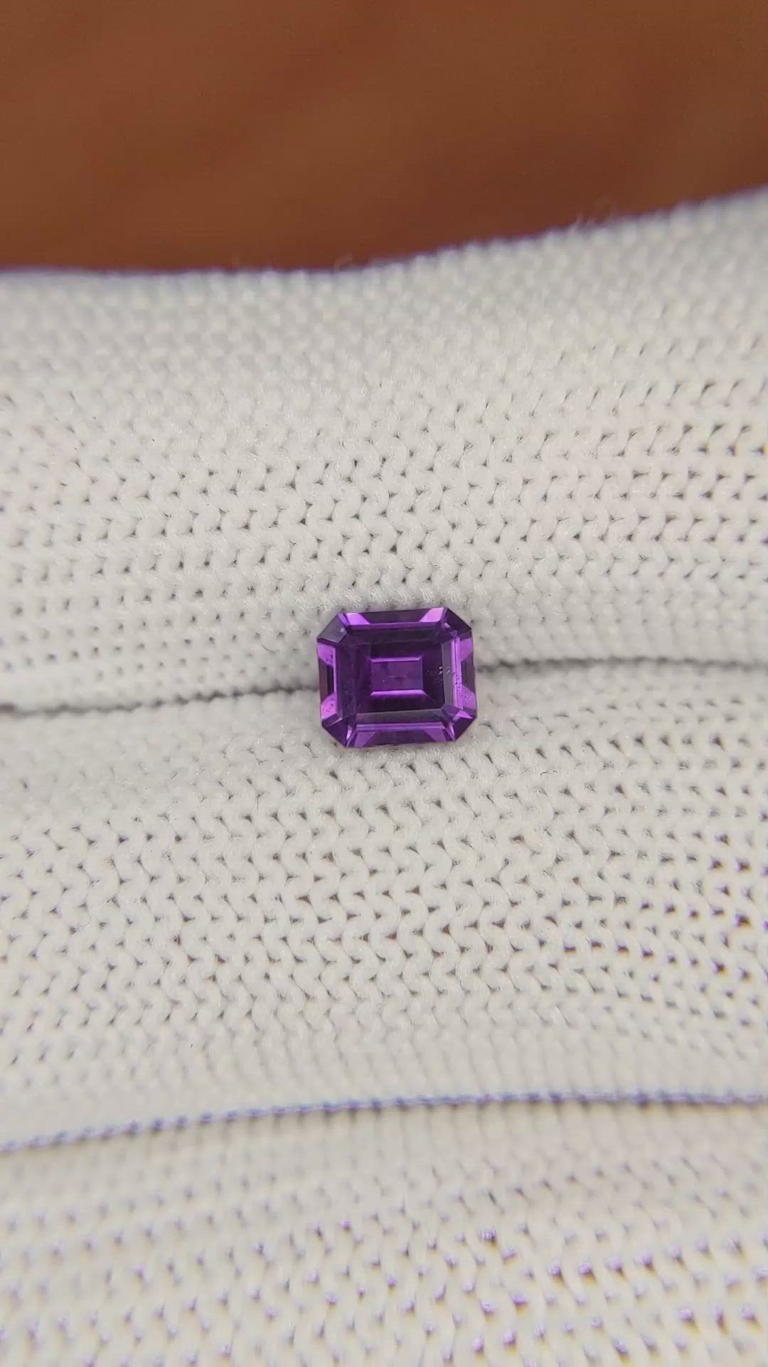 0.92 Ct. Color Change Sapphire from Ceylon (Sri Lanka) Size Video