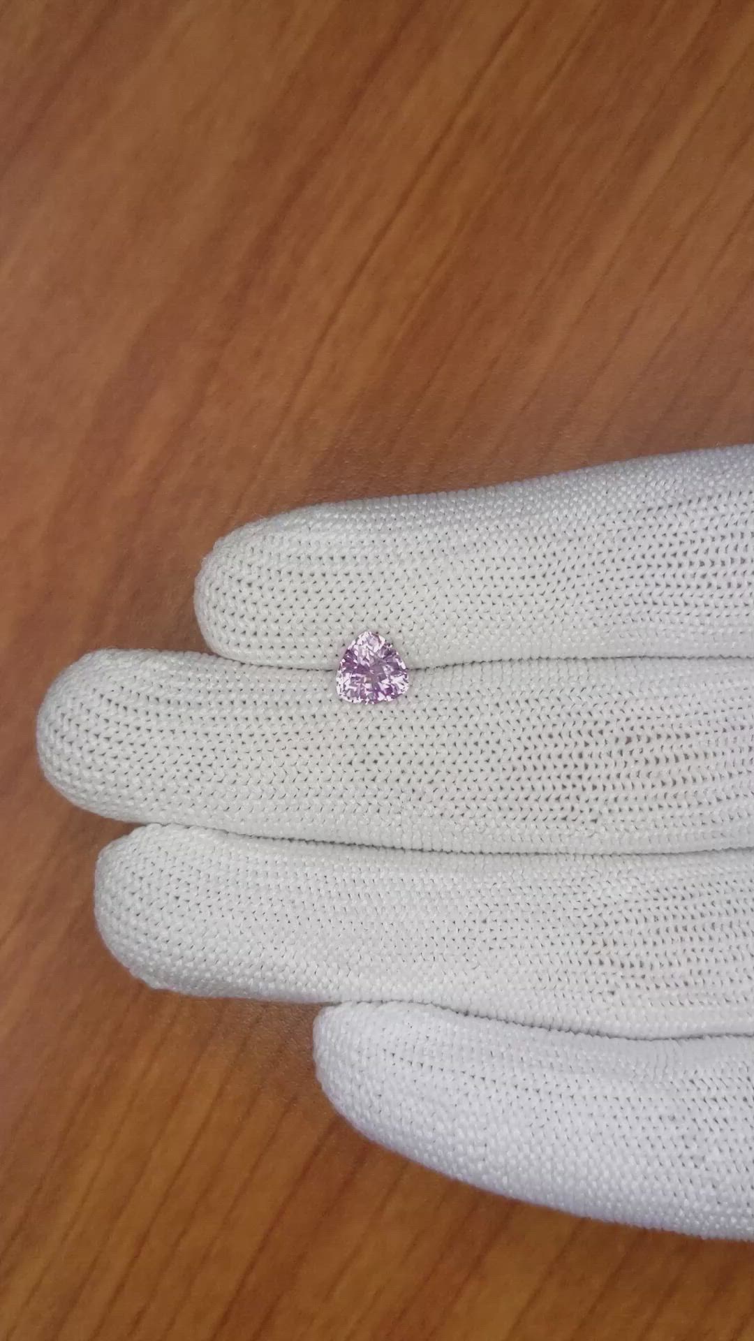 1.23 Ct. Purplish Pink Sapphire from Ceylon (Sri Lanka) Size Video