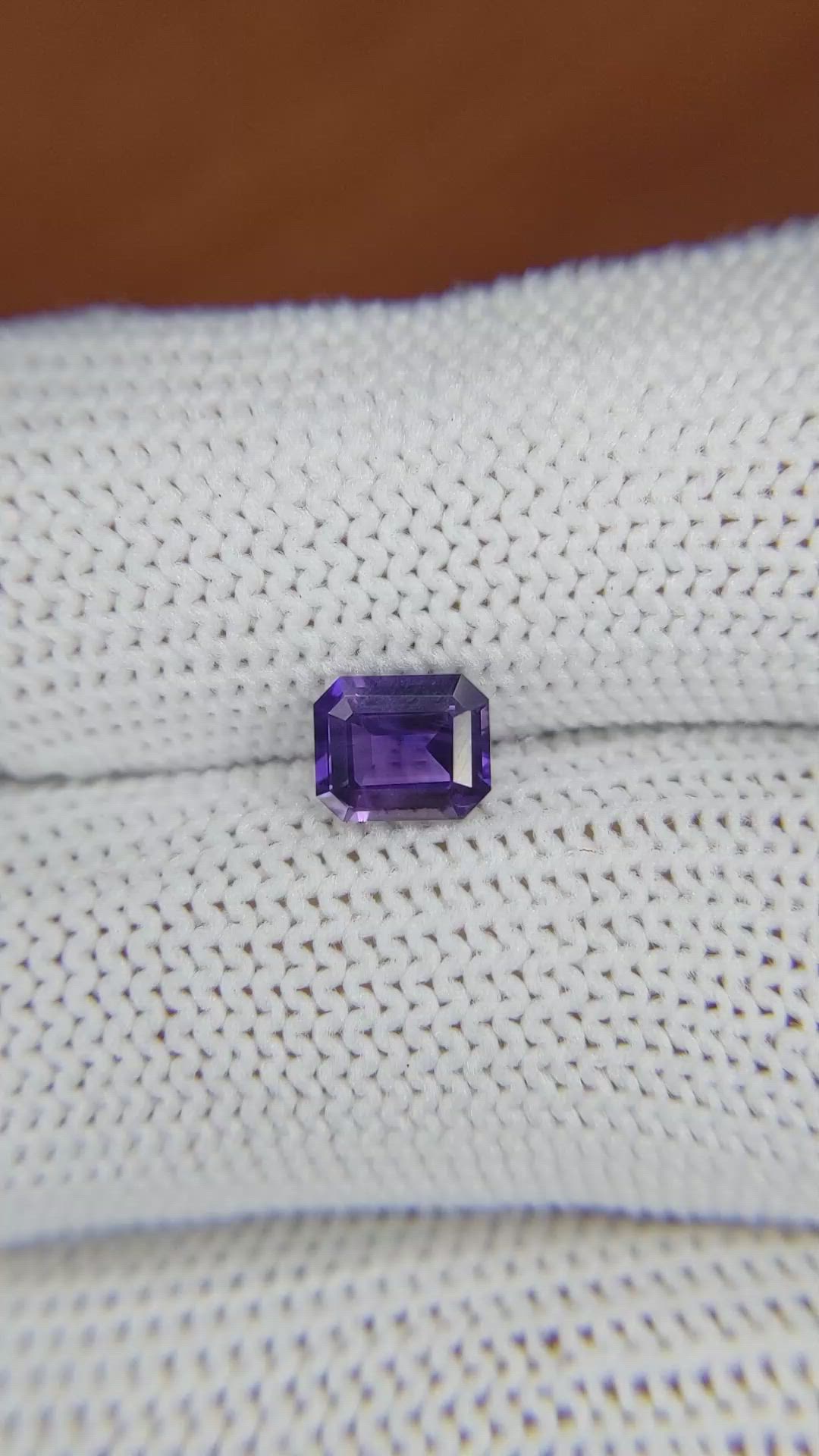 0.91 Ct. Bluish Purple Sapphire from Ceylon (Sri Lanka) Size Video
