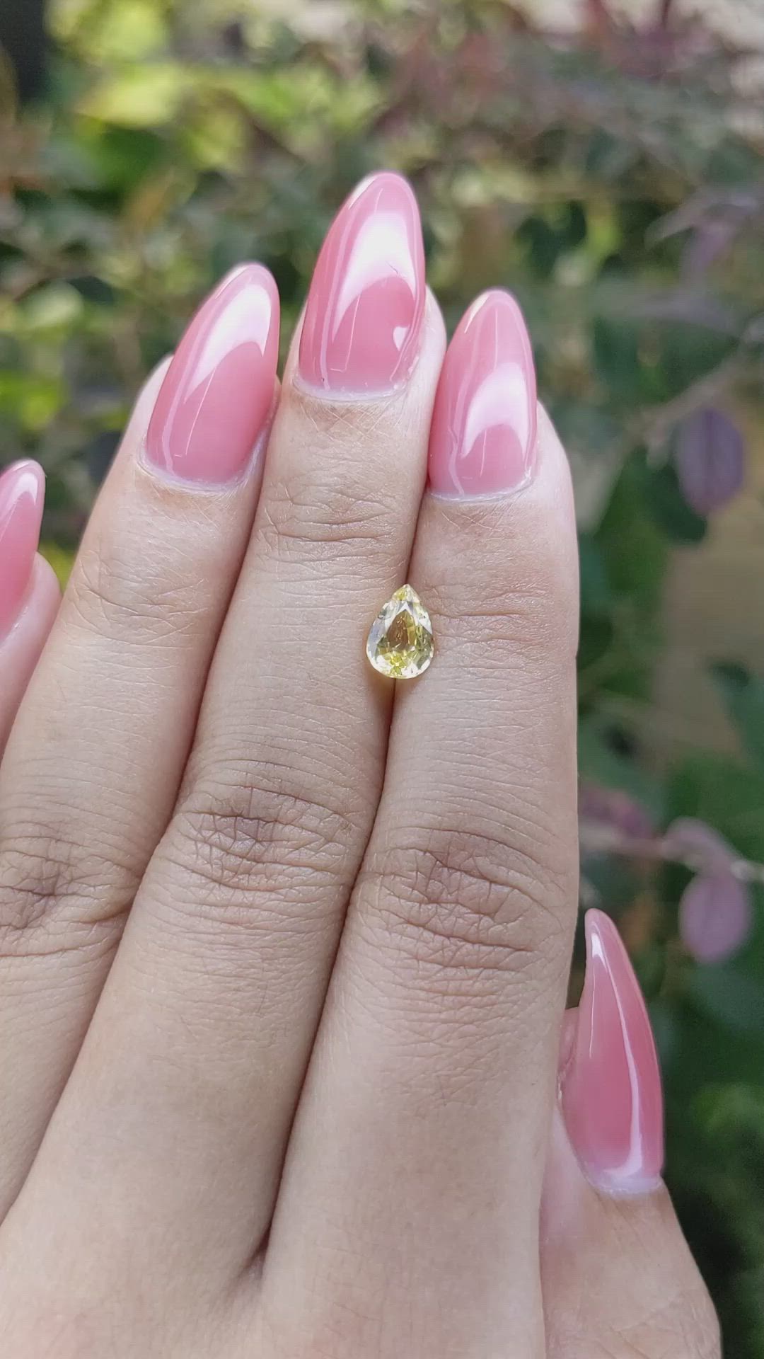 1.06 Ct. Yellow Sapphire from Ceylon (Sri Lanka) Size Video
