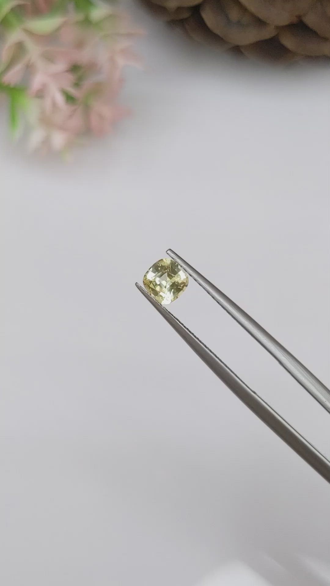 0.70 Ct. Yellow Sapphire from Ceylon (Sri Lanka) Size Video