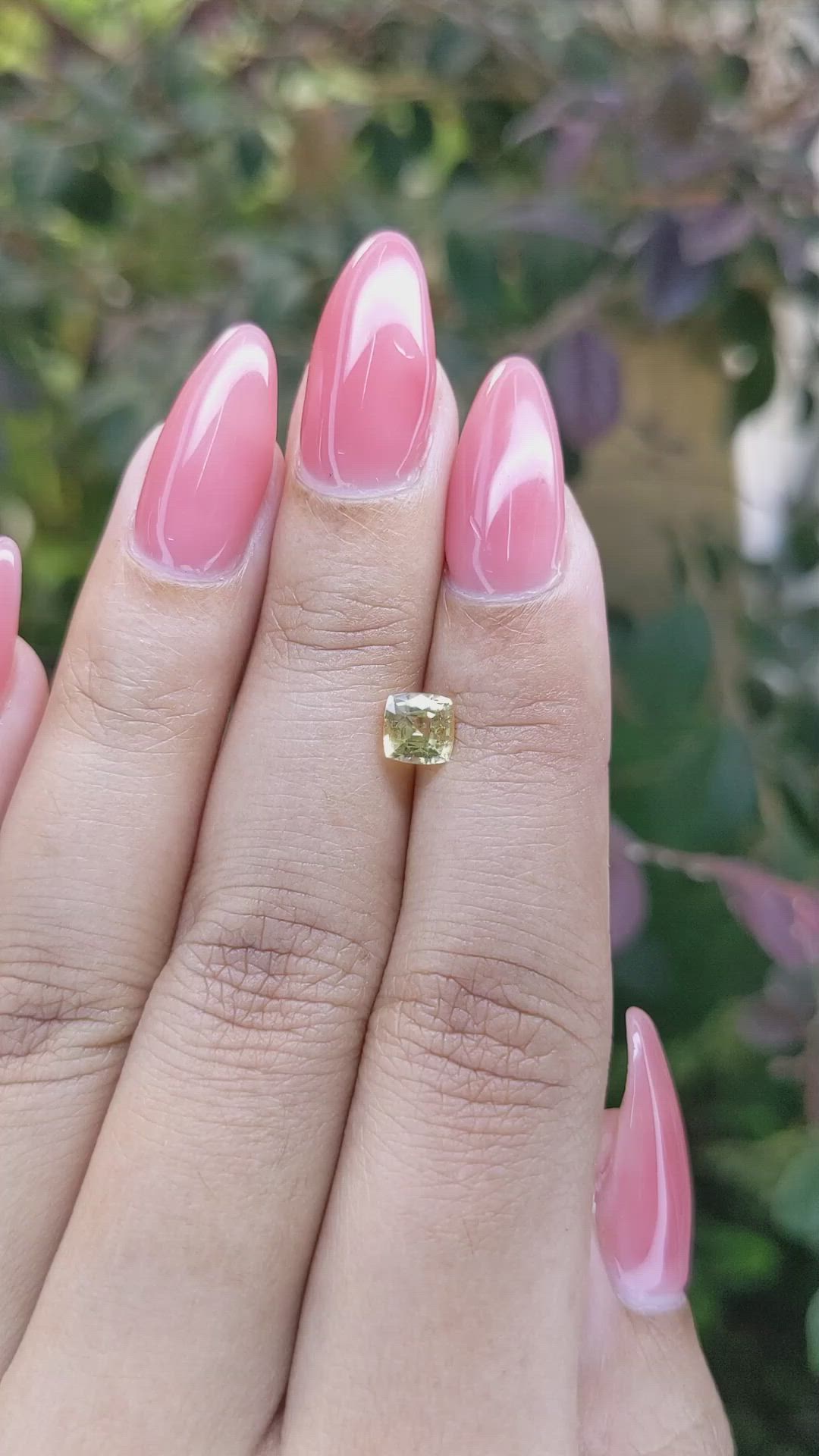 0.75 Ct. Yellow Sapphire from Ceylon (Sri Lanka) Size Video