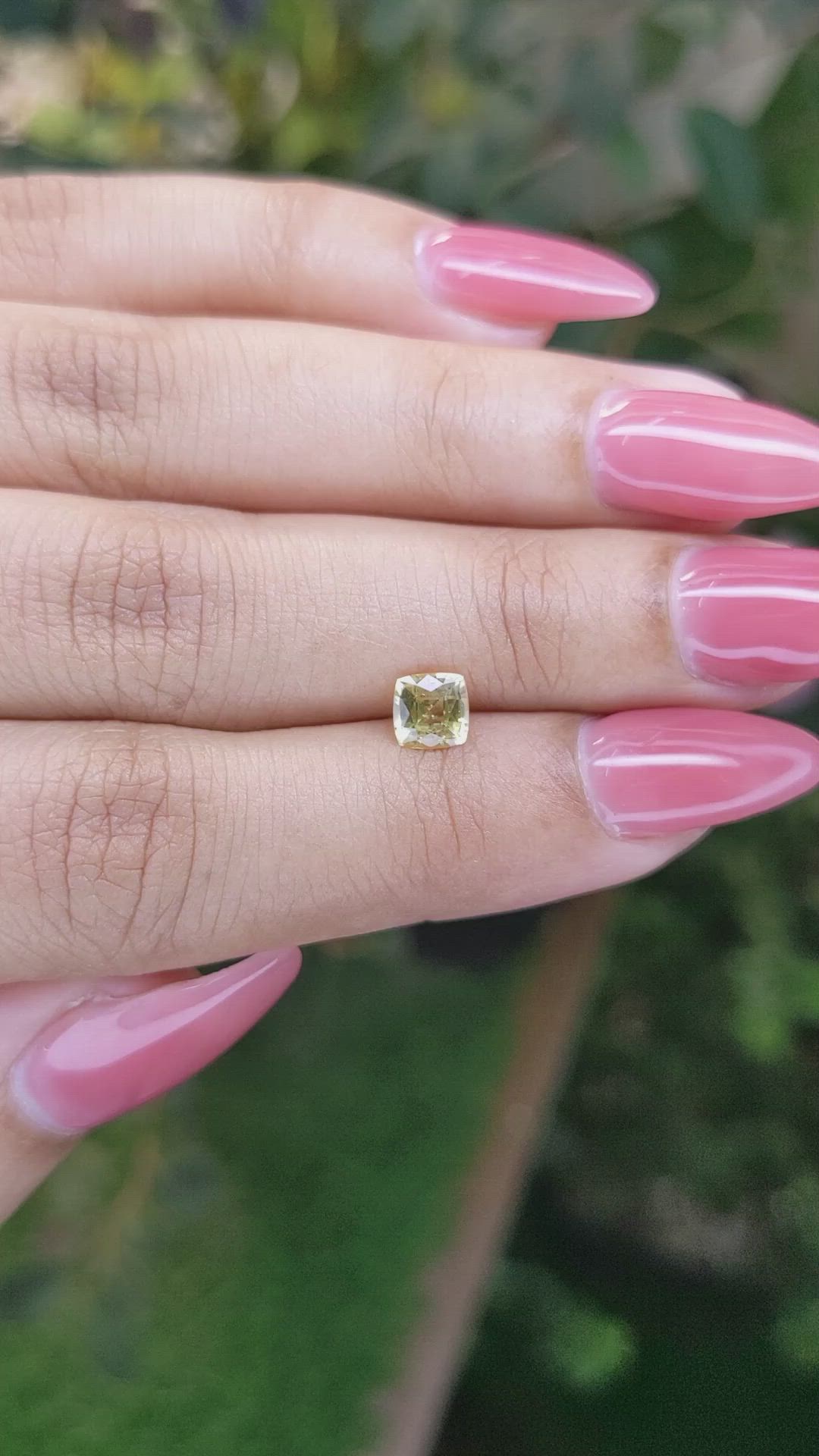 0.75 Ct. Yellow Sapphire from Ceylon (Sri Lanka) Size Video
