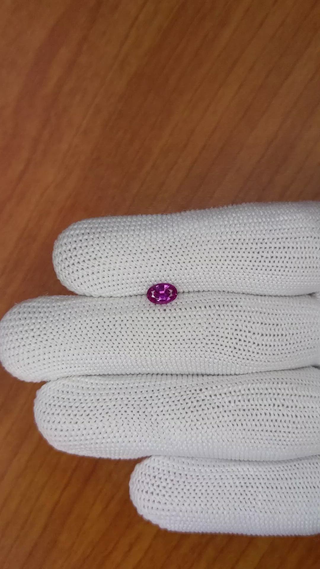 0.55 Ct. Pinkish Purple Sapphire from Ceylon (Sri Lanka) Size Video