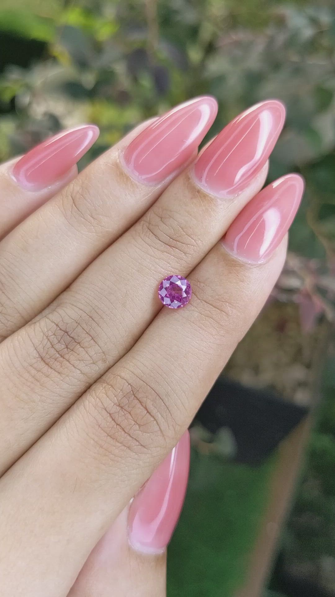 0.86 Ct. Pinkish Purple Sapphire from Ceylon (Sri Lanka) Size Video
