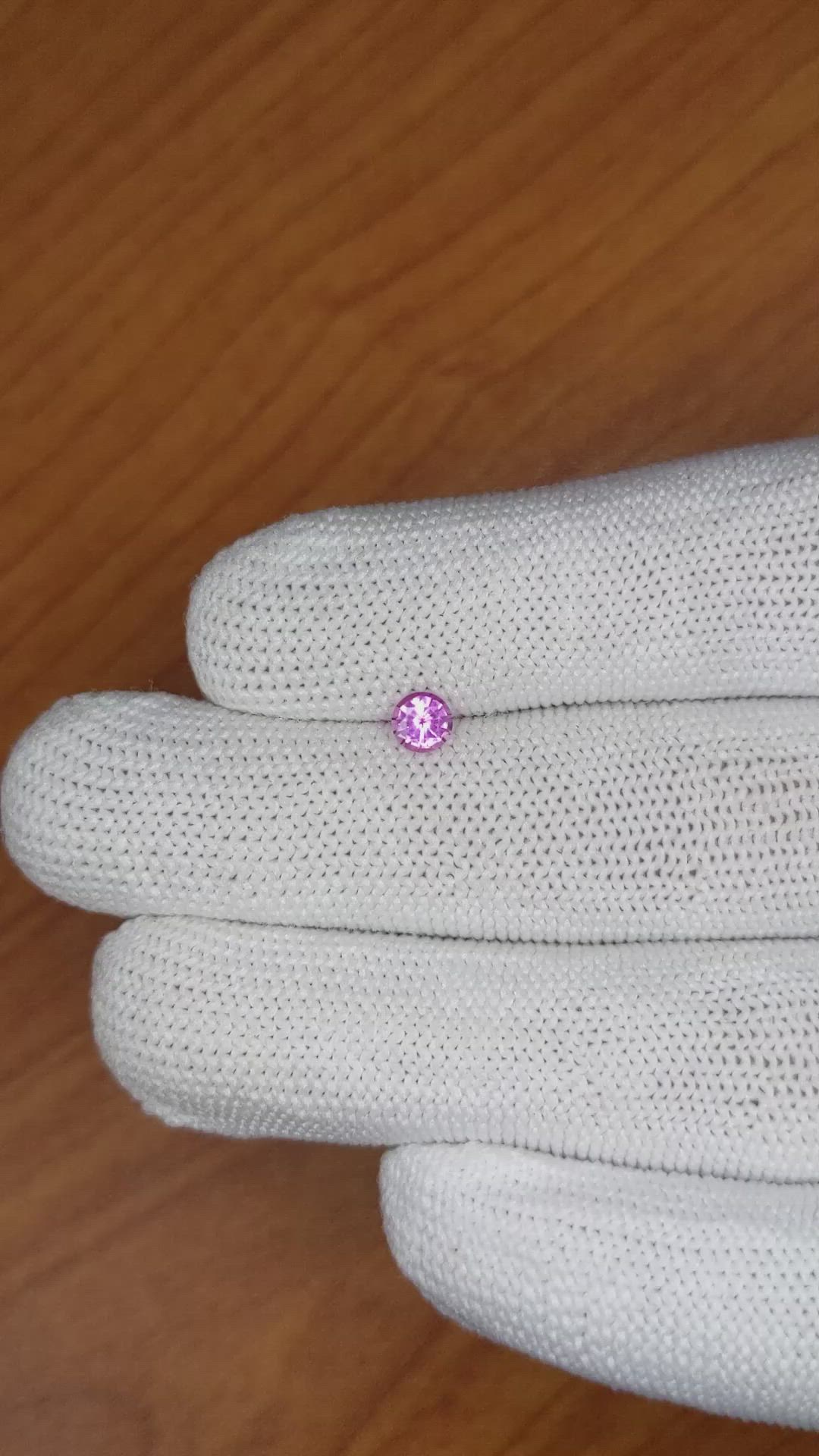 0.37 Ct. Pinkish Purple Sapphire from Ceylon (Sri Lanka) Size Video