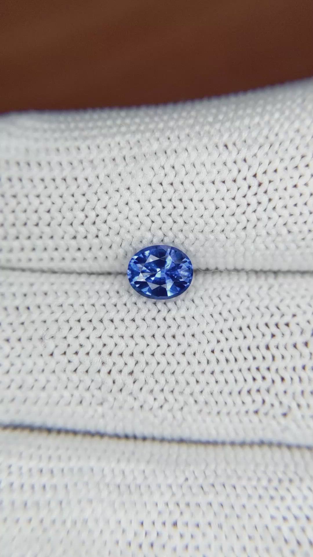 0.85 Ct. Blue Sapphire from Ceylon (Sri Lanka) Size Video