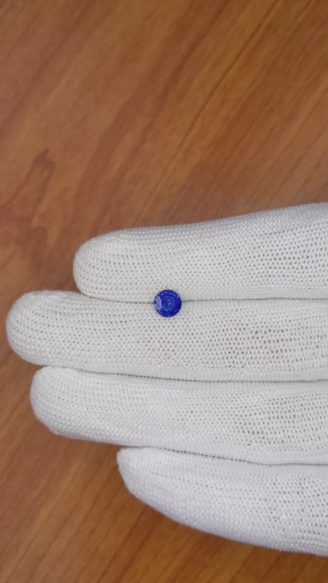 0.77 Ct. Blue Sapphire from Ceylon (Sri Lanka) Size Video