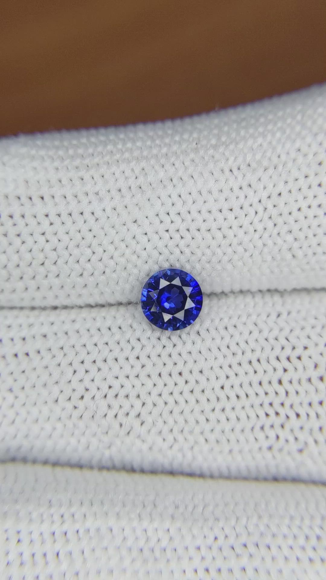 0.77 Ct. Blue Sapphire from Ceylon (Sri Lanka) Size Video