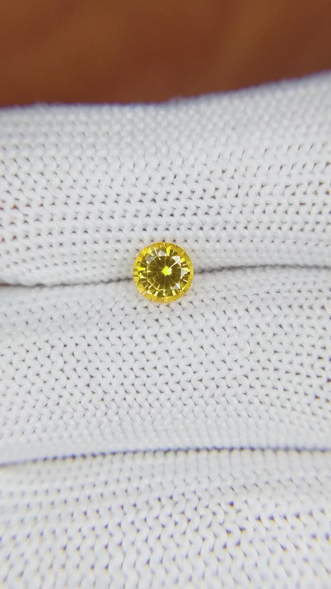 0.77 Ct. Yellow Sapphire from Ceylon (Sri Lanka) Size Video
