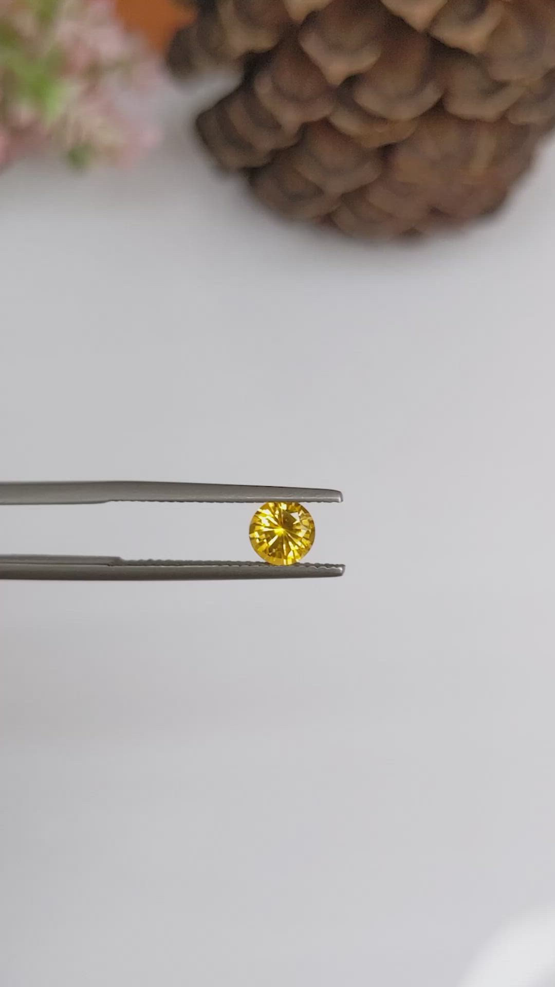 0.77 Ct. Yellow Sapphire from Ceylon (Sri Lanka) Size Video