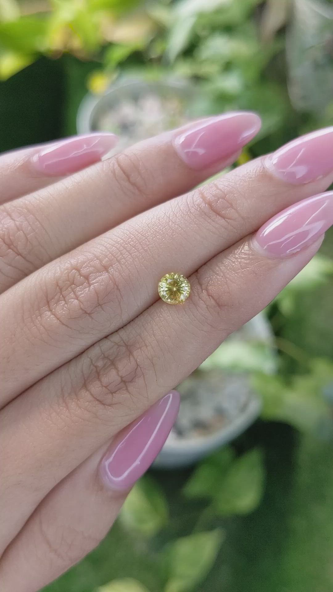 0.82 Ct. Yellow Sapphire from Ceylon (Sri Lanka) Size Video