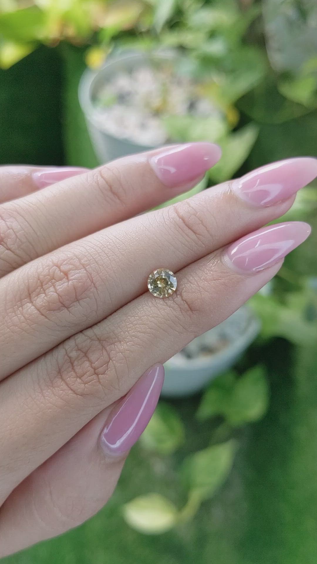 0.79 Ct. Yellow Sapphire from Ceylon (Sri Lanka) Size Video