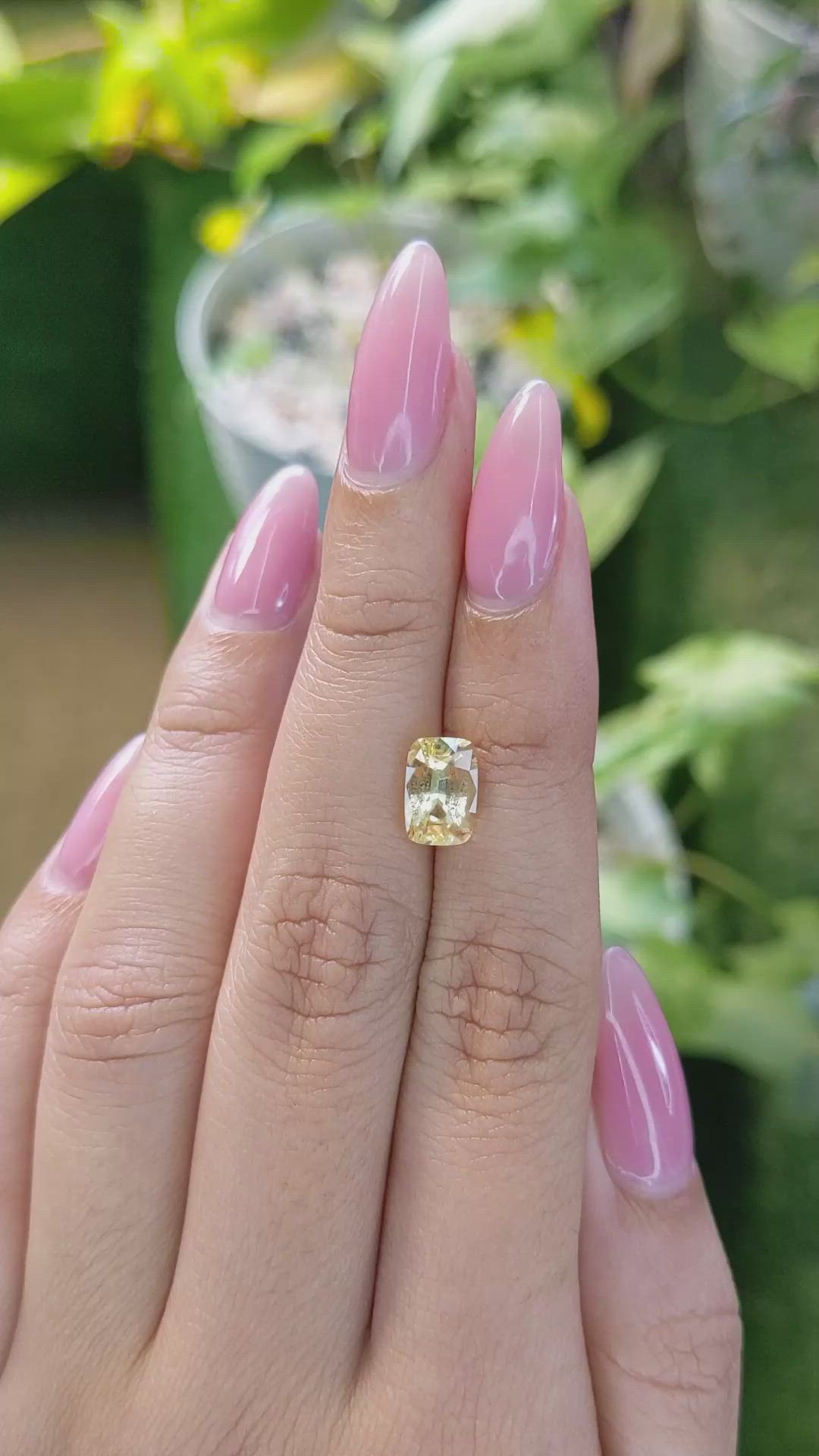 2.07 Ct. Yellow Sapphire from Ceylon (Sri Lanka) Size Video