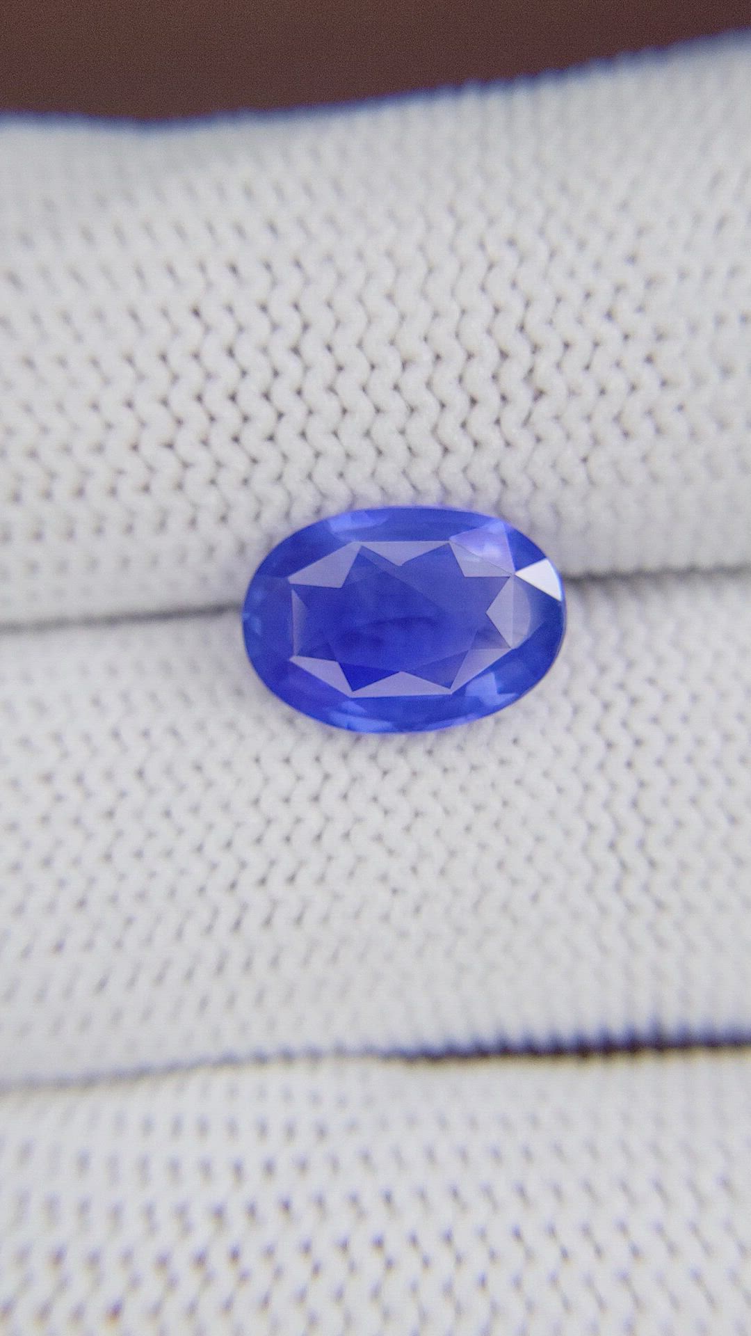 3.48 Ct. Blue Sapphire from Ceylon (Sri Lanka) Size Video