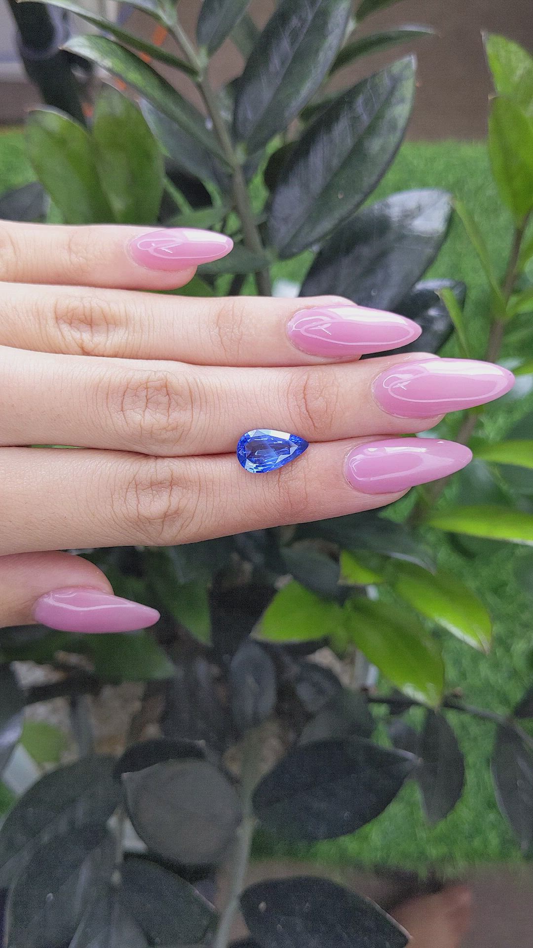3.10 Ct. Blue Sapphire from Ceylon (Sri Lanka) Size Video
