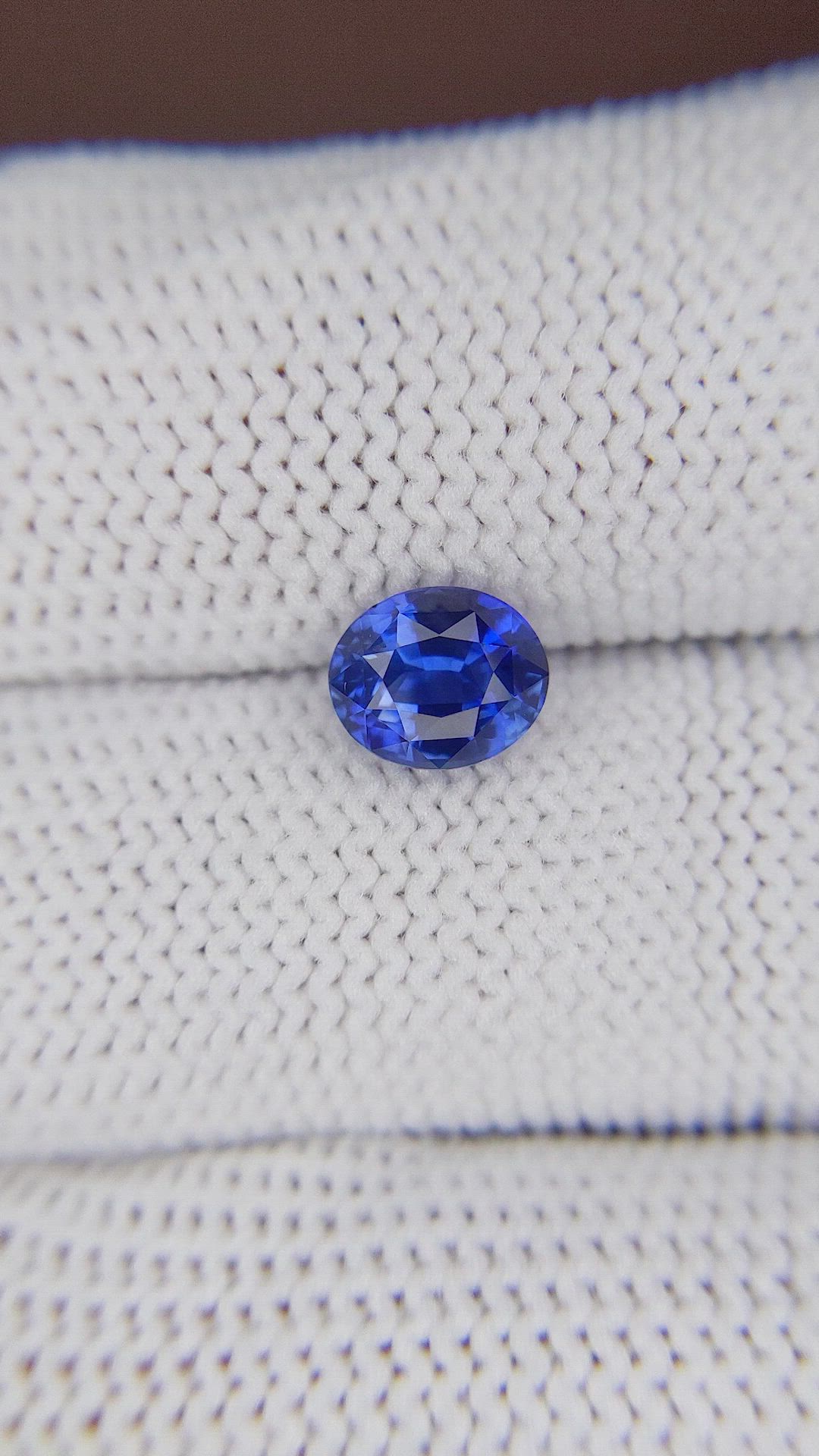 1.58 Ct. Blue Sapphire from Ceylon (Sri Lanka) Size Video