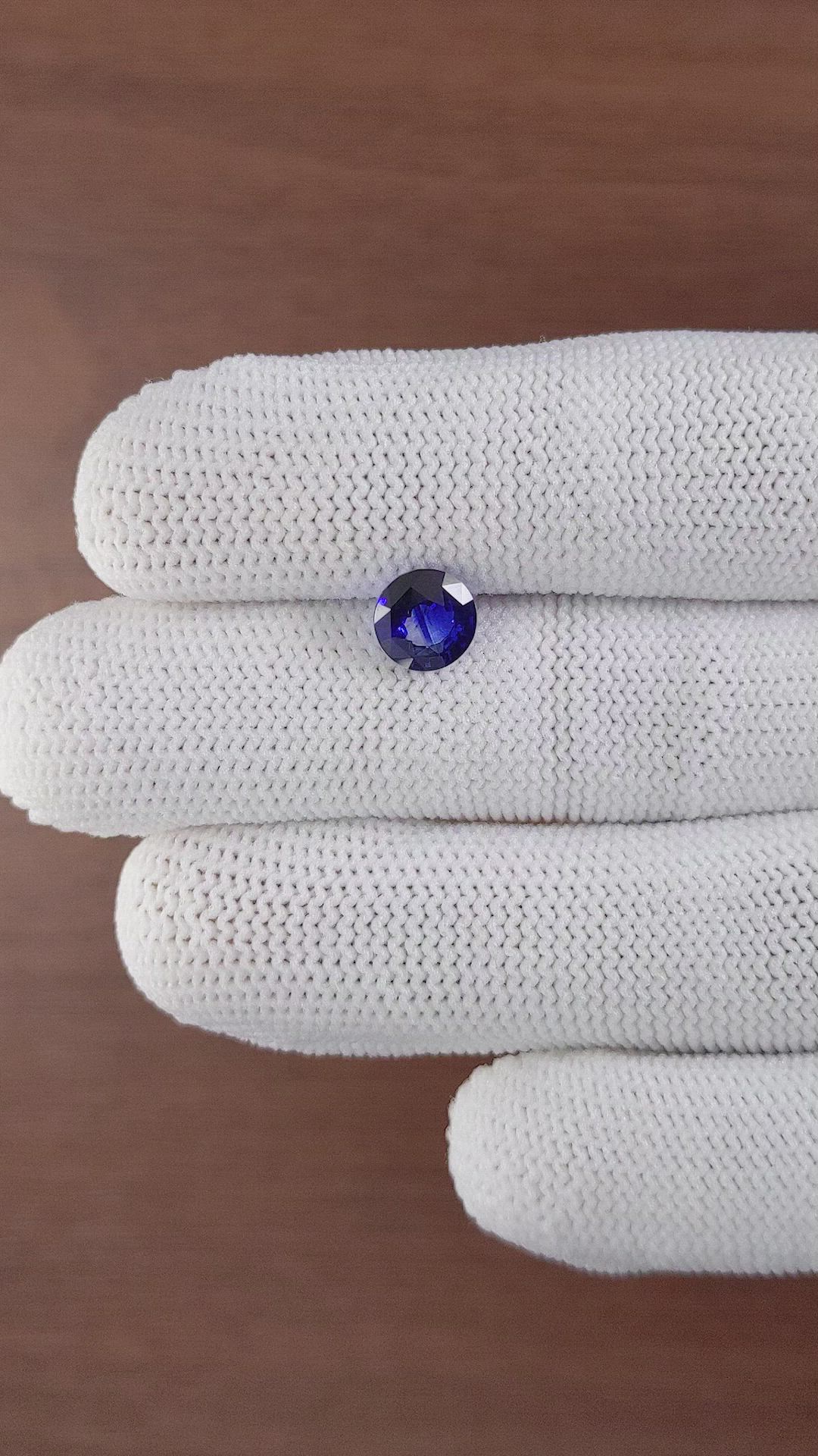 1.73 Ct. Blue Sapphire from Ceylon (Sri Lanka) Size Video