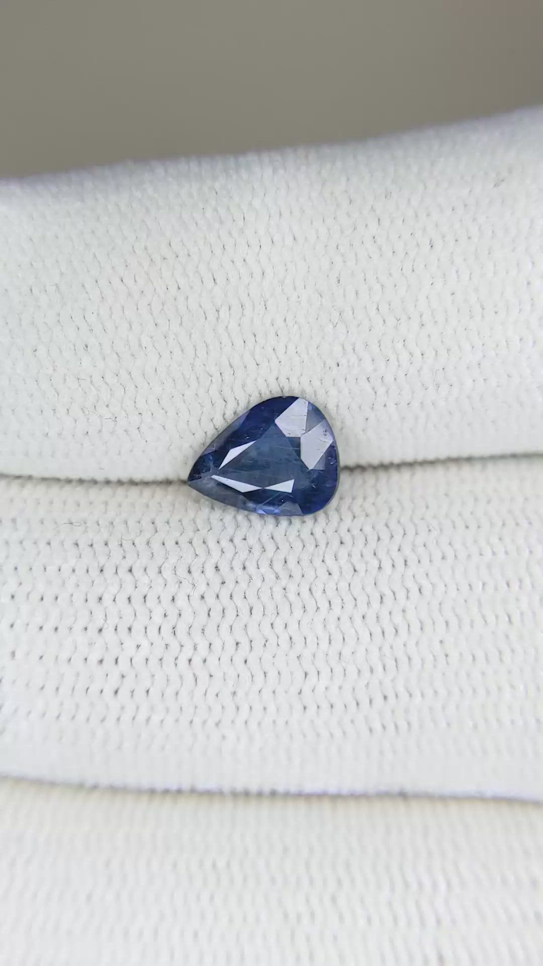 1.09 Ct. Blue Sapphire from Ceylon (Sri Lanka) Size Video