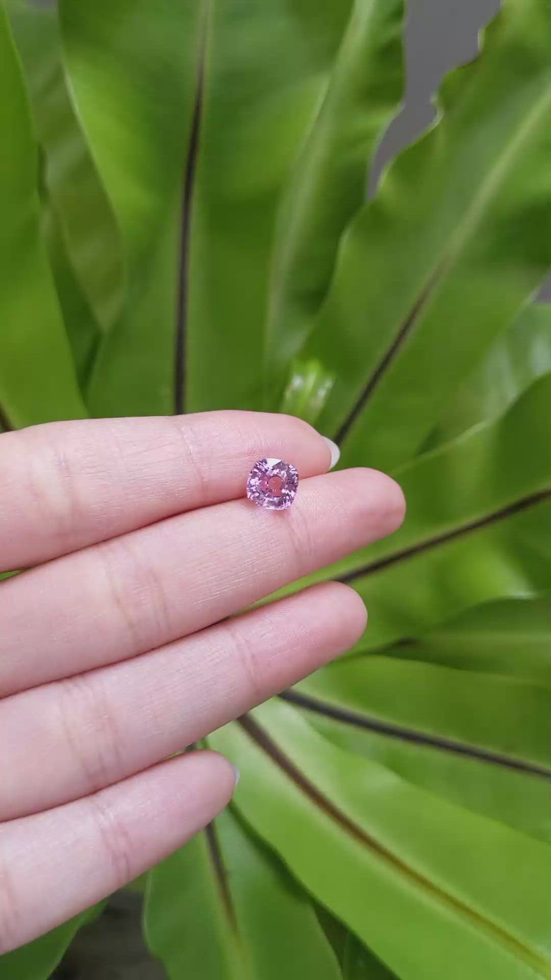 2.83 Ct. Pinkish Purple Sapphire from Ceylon (Sri Lanka) Size Video