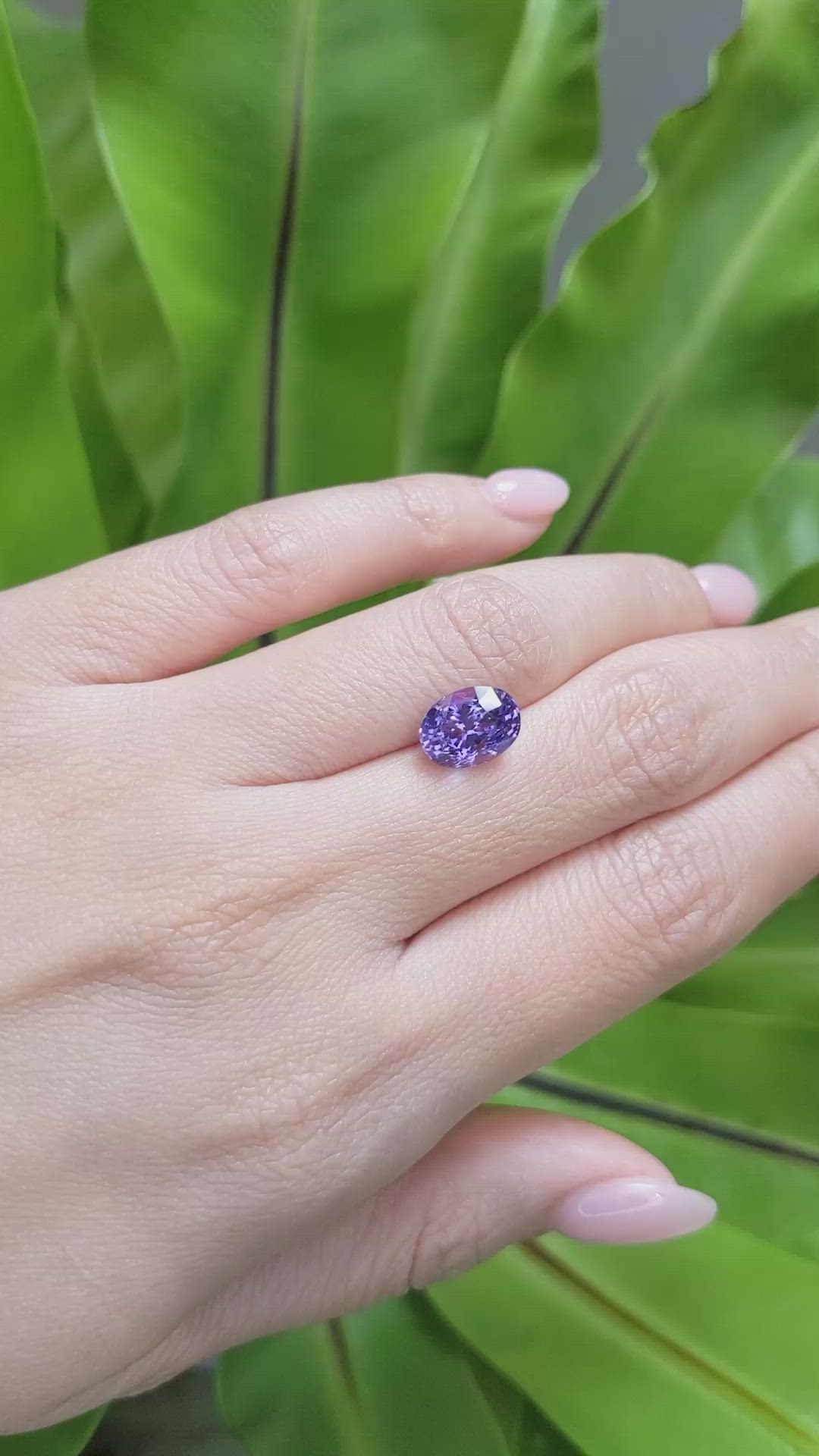 4.06 Ct. Purple Sapphire from Ceylon (Sri Lanka) Size Video