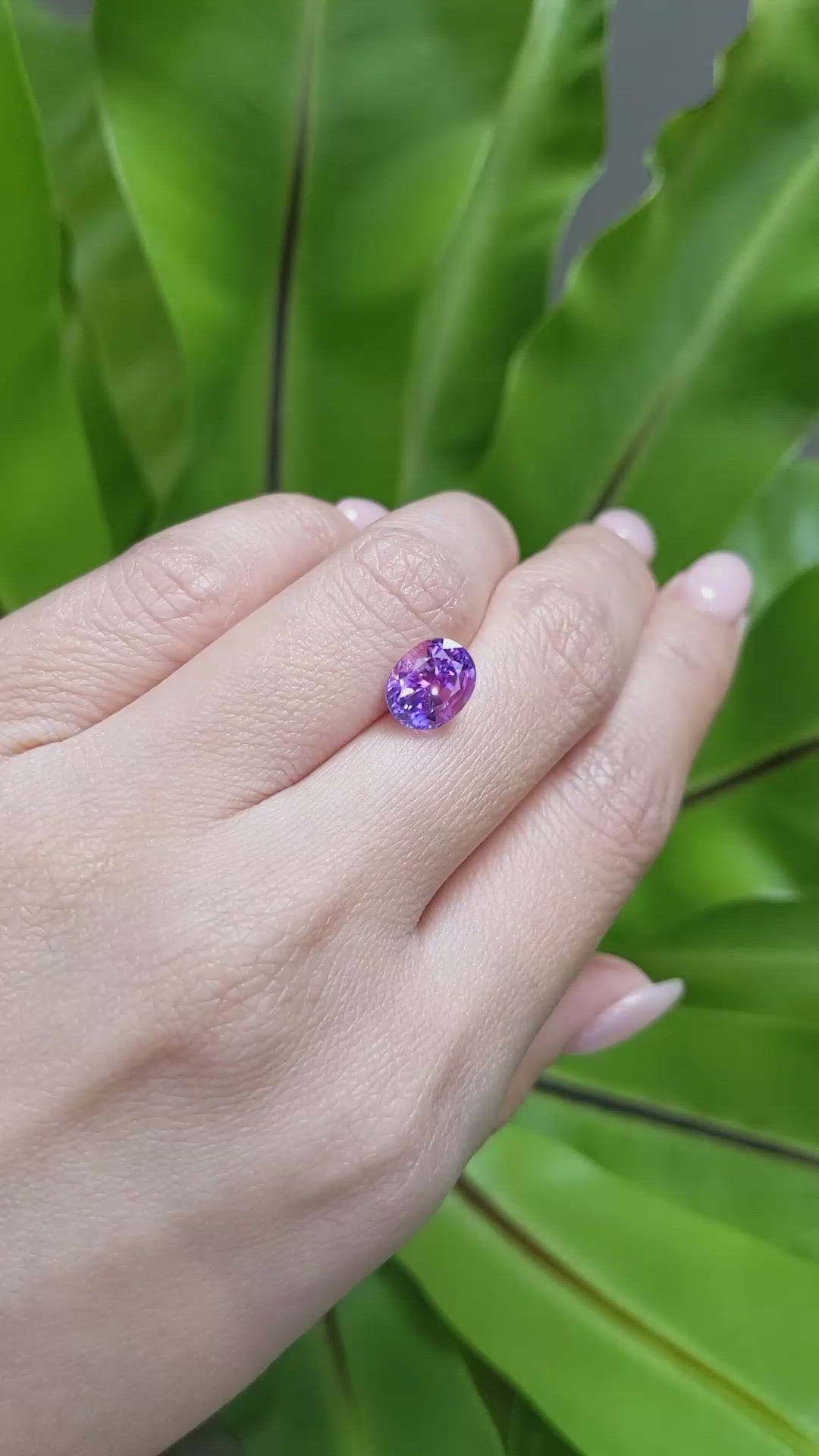 3.39 Ct. Pinkish Purple Sapphire from Ceylon (Sri Lanka) Size Video