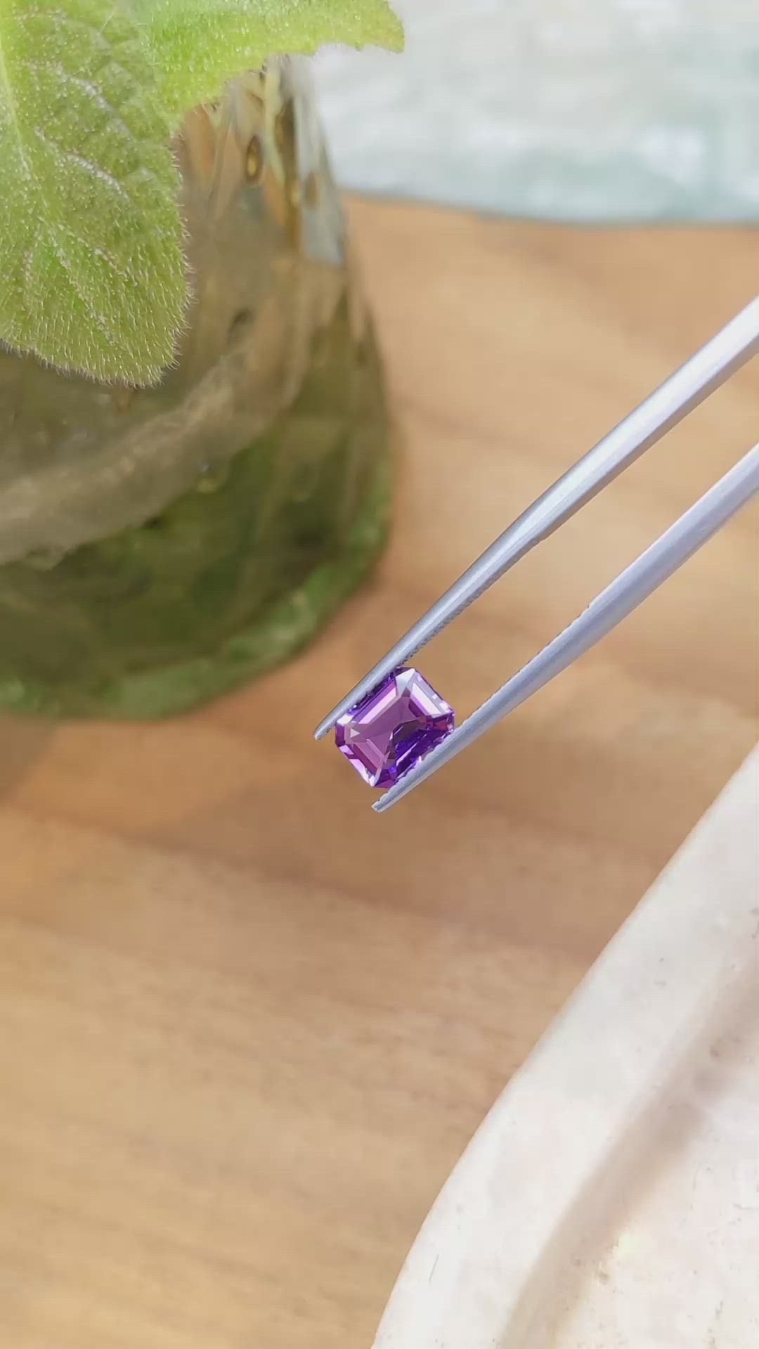 1.52 Ct. Pinkish Purple Sapphire from Ceylon (Sri Lanka) Size Video