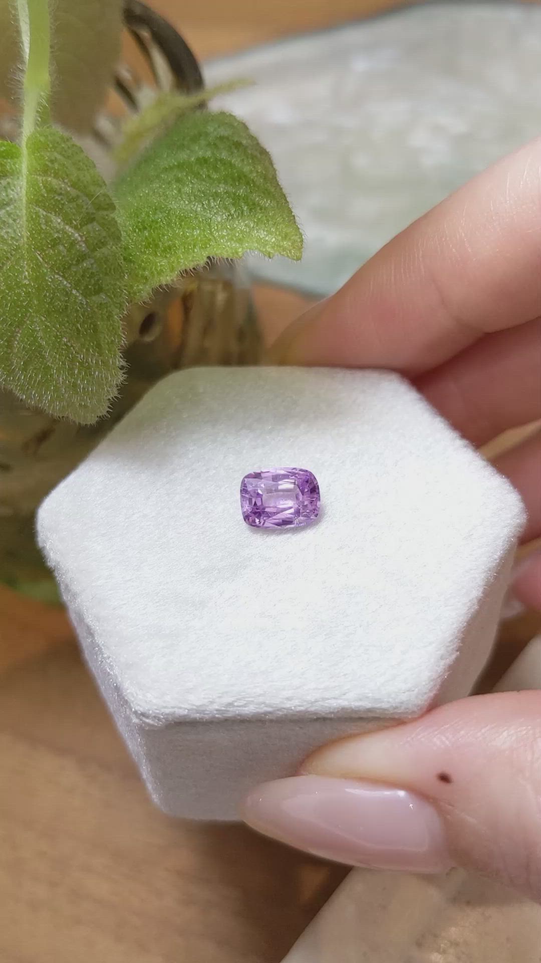 1.89 Ct. Pinkish Purple Sapphire from Ceylon (Sri Lanka) Size Video
