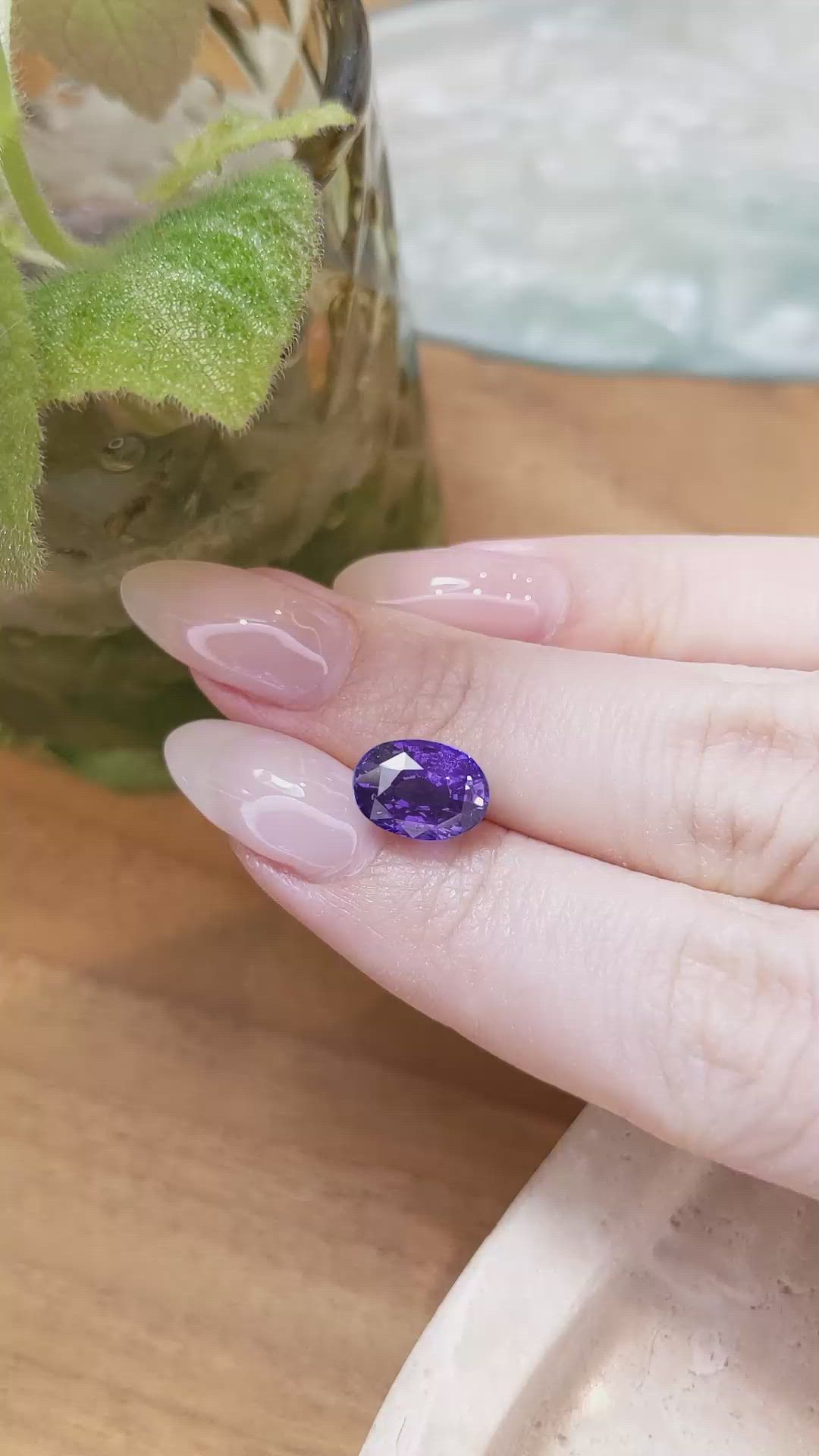 4.57 Ct. Purple Sapphire from Ceylon (Sri Lanka) Size Video