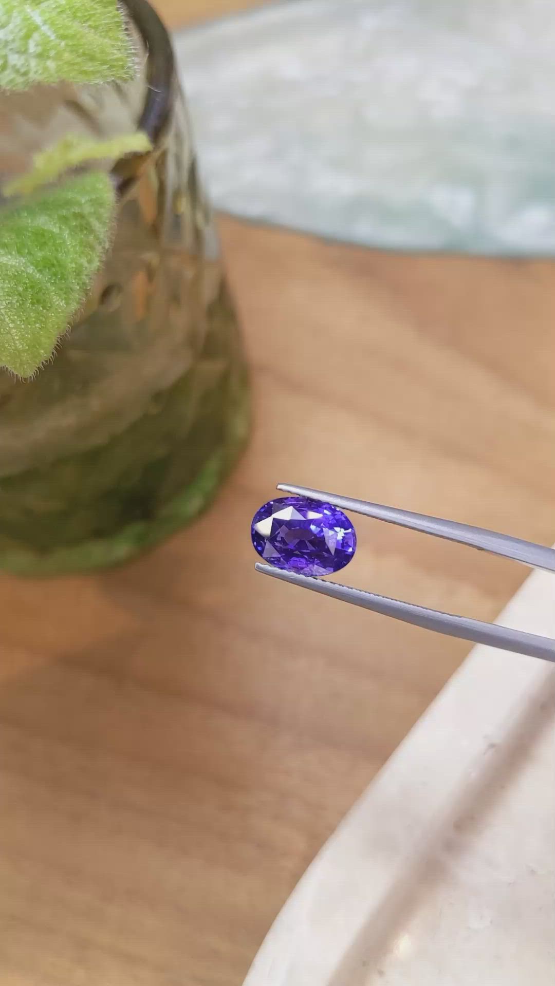 4.57 Ct. Purple Sapphire from Ceylon (Sri Lanka) Size Video