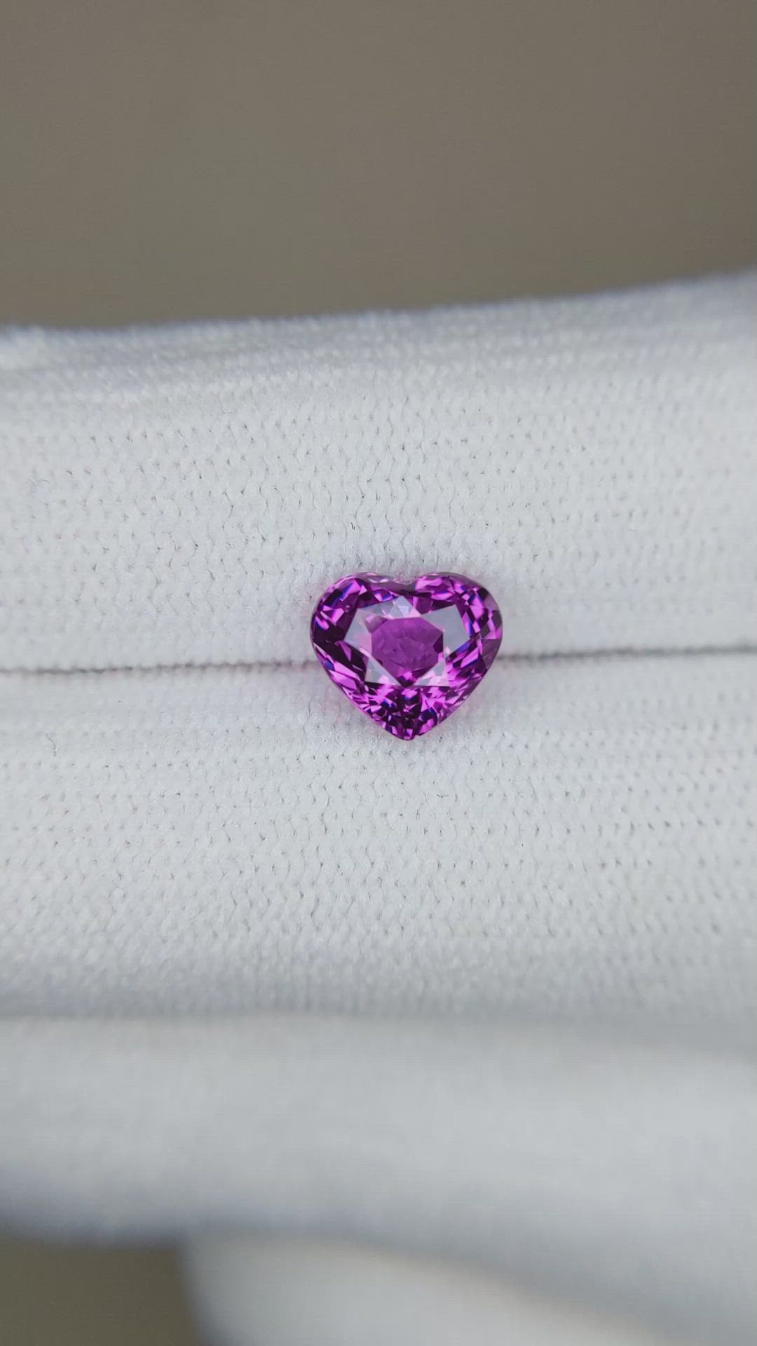 1.74 Ct. Pinkish Purple Sapphire from Ceylon (Sri Lanka) Size Video