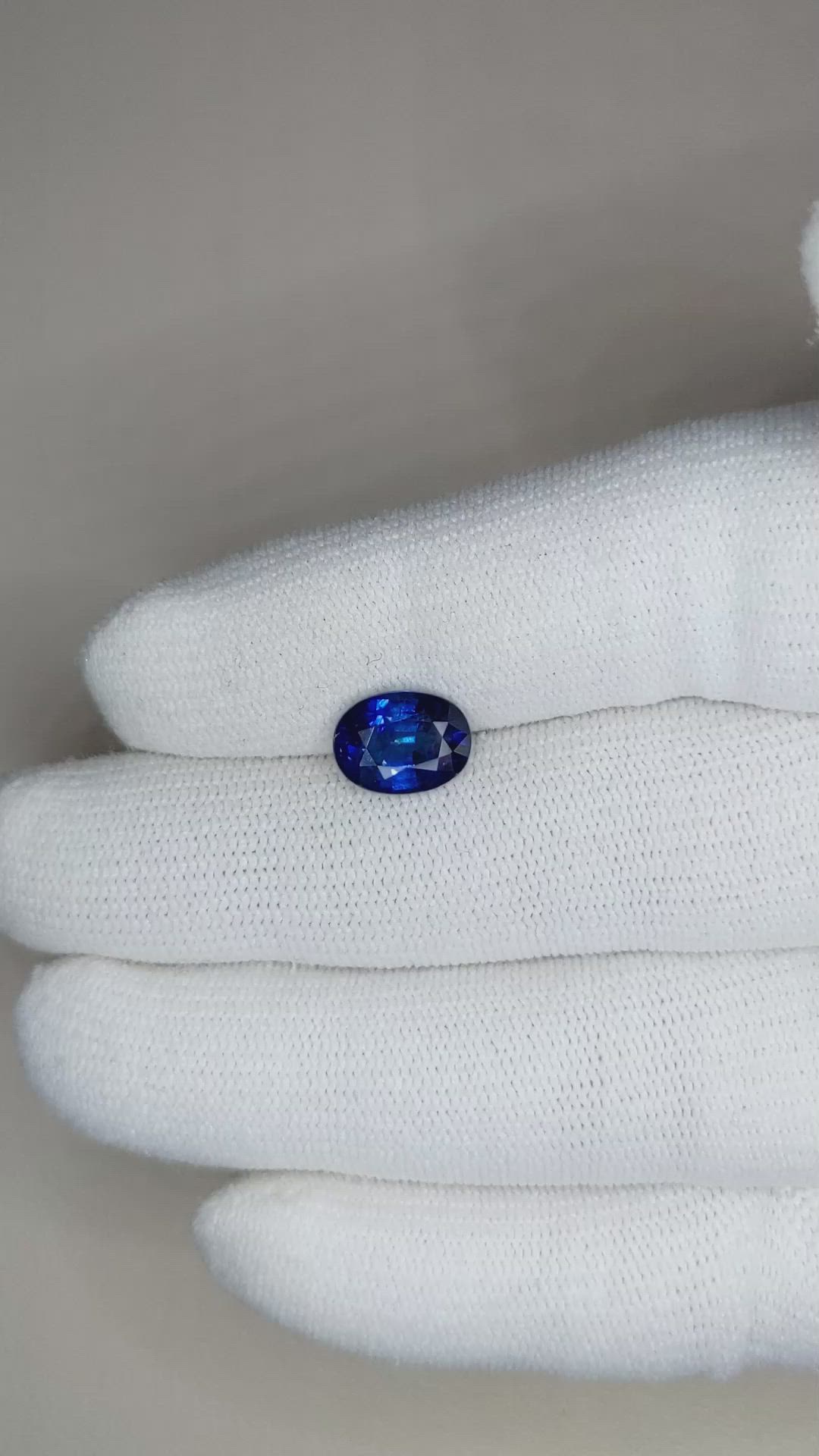 3.05 Ct. Blue Sapphire from Ceylon (Sri Lanka) Size Video