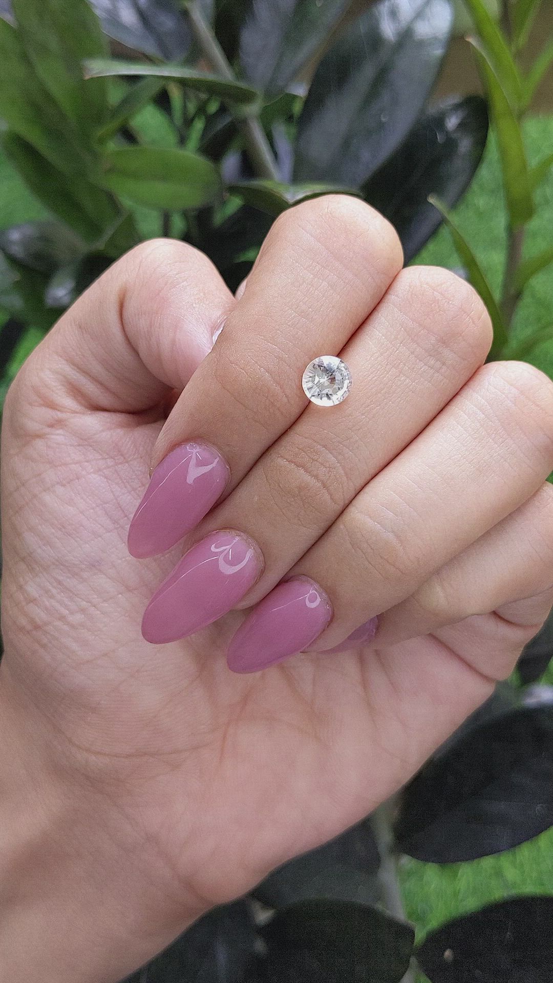 1.46 Ct. White Sapphire from Ceylon (Sri Lanka) Size Video