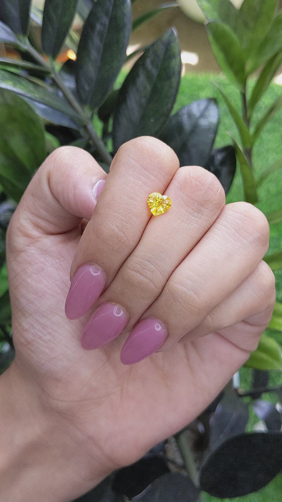 1.02 Ct. Yellow Sapphire from Ceylon (Sri Lanka) Size Video
