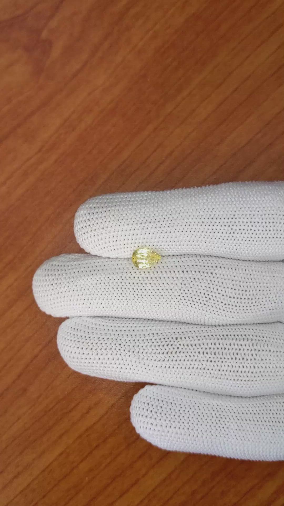 1.19 Ct. Yellow Sapphire from Ceylon (Sri Lanka) Size Video