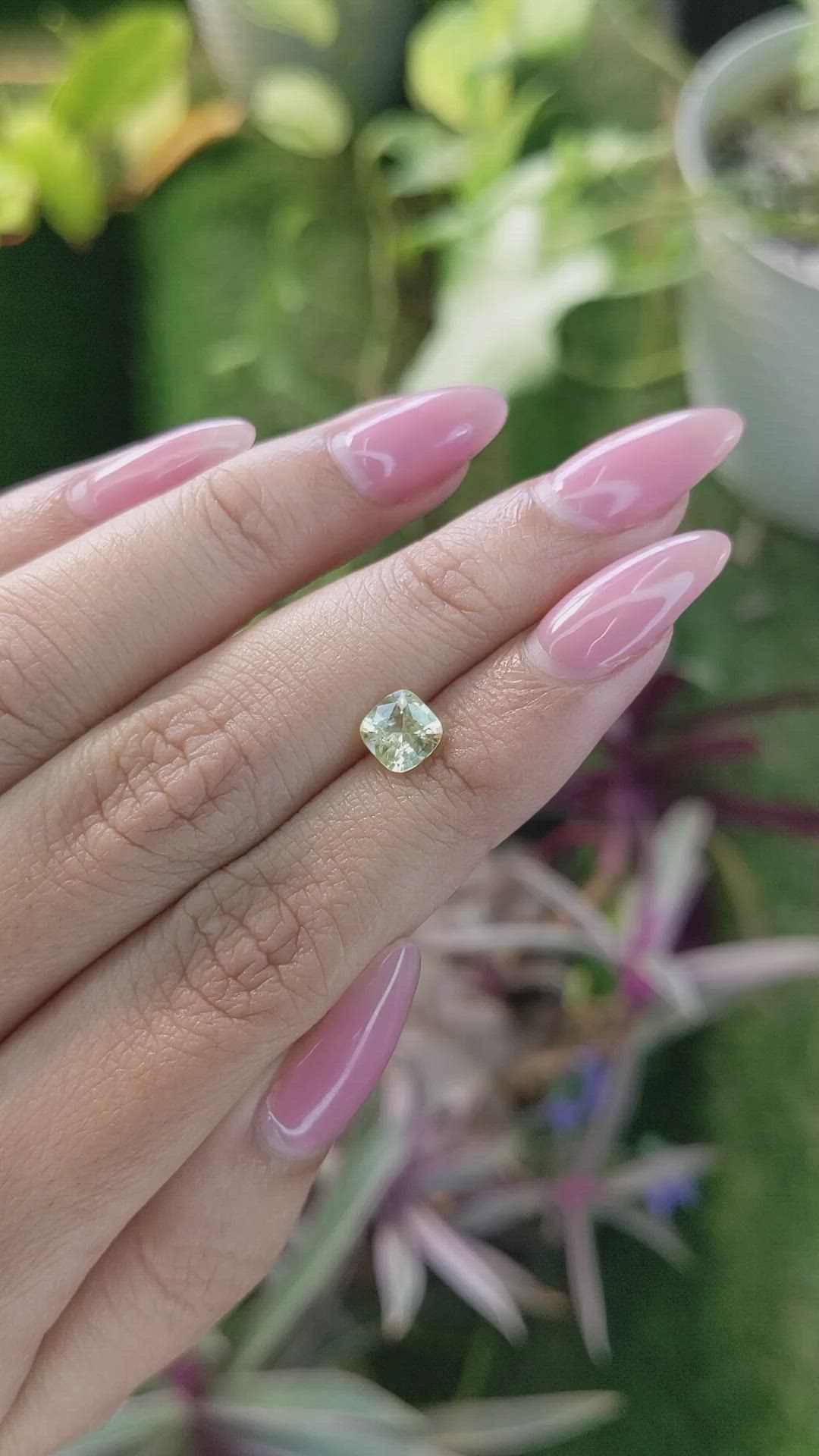 1.02 Ct. Yellow Sapphire from Ceylon (Sri Lanka) Size Video